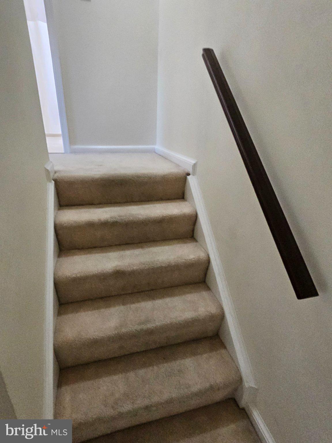 WHISKEY BOTTOM - Residential