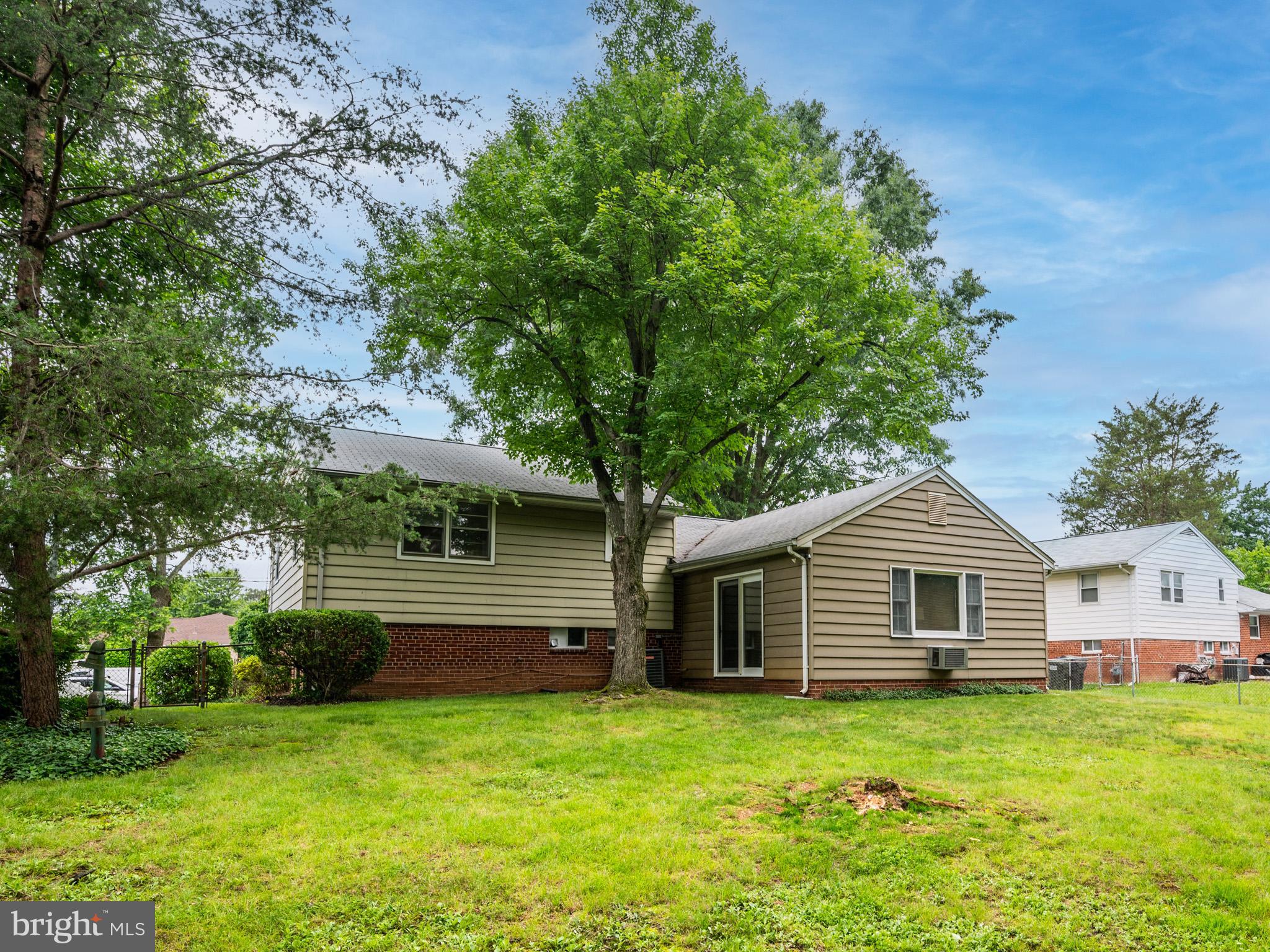 EDSALL PARK - Residential