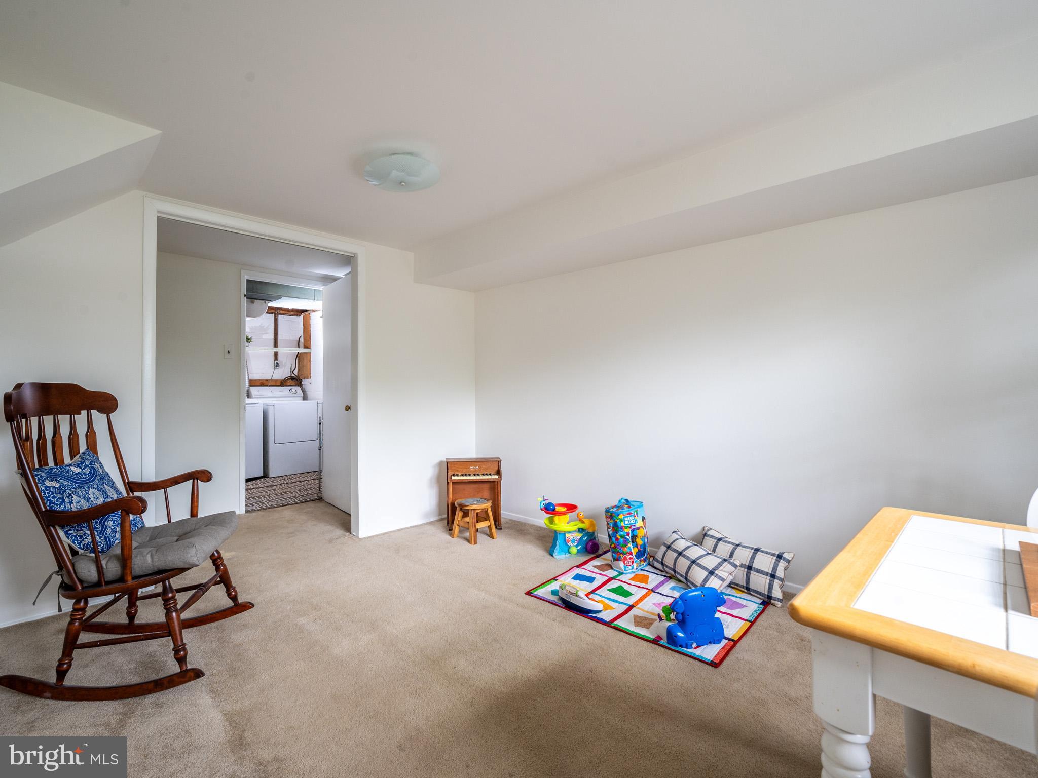 EDSALL PARK - Residential