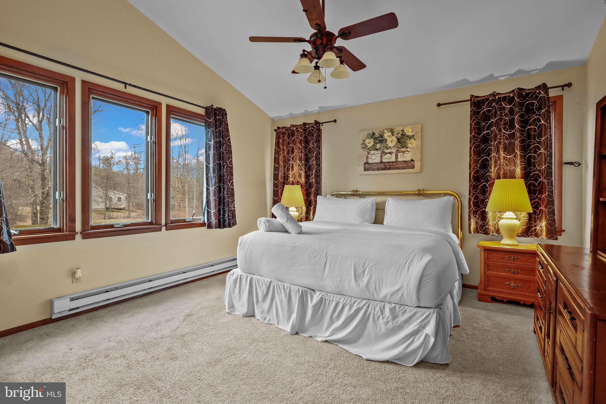 TOWAMENSING TRAILS - Residential