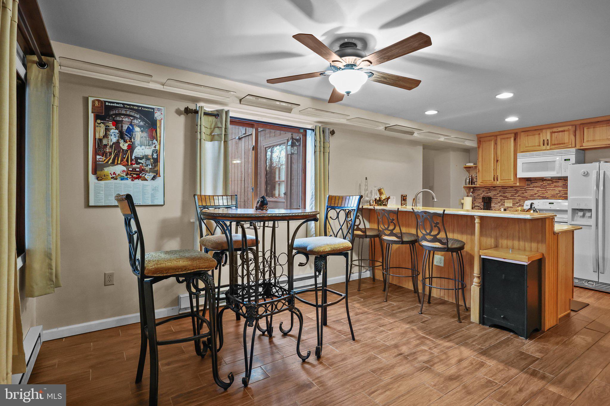 TOWAMENSING TRAILS - Residential