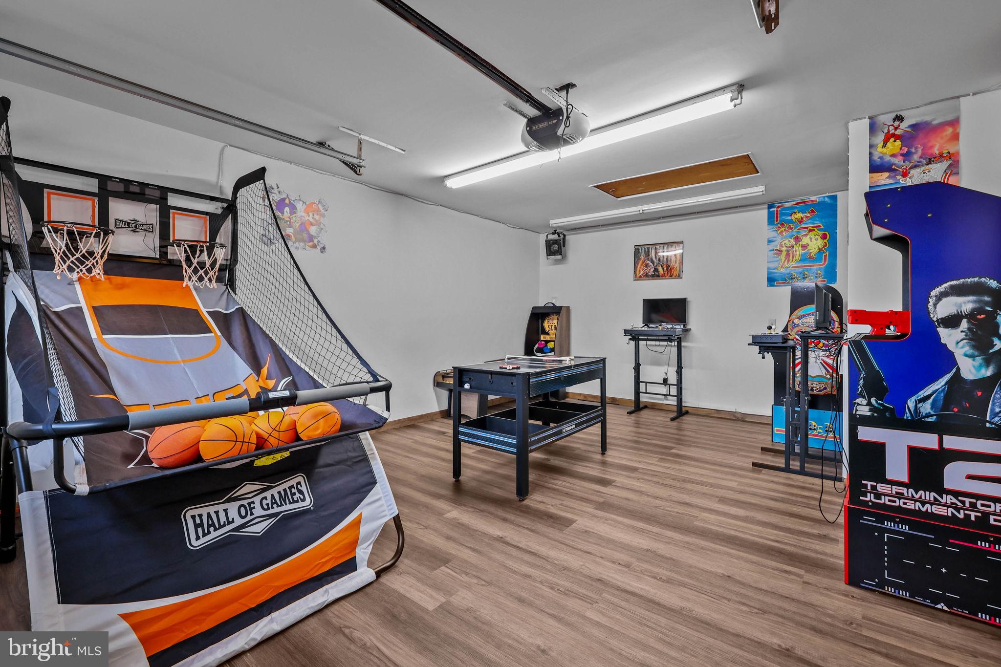 TOWAMENSING TRAILS - Residential