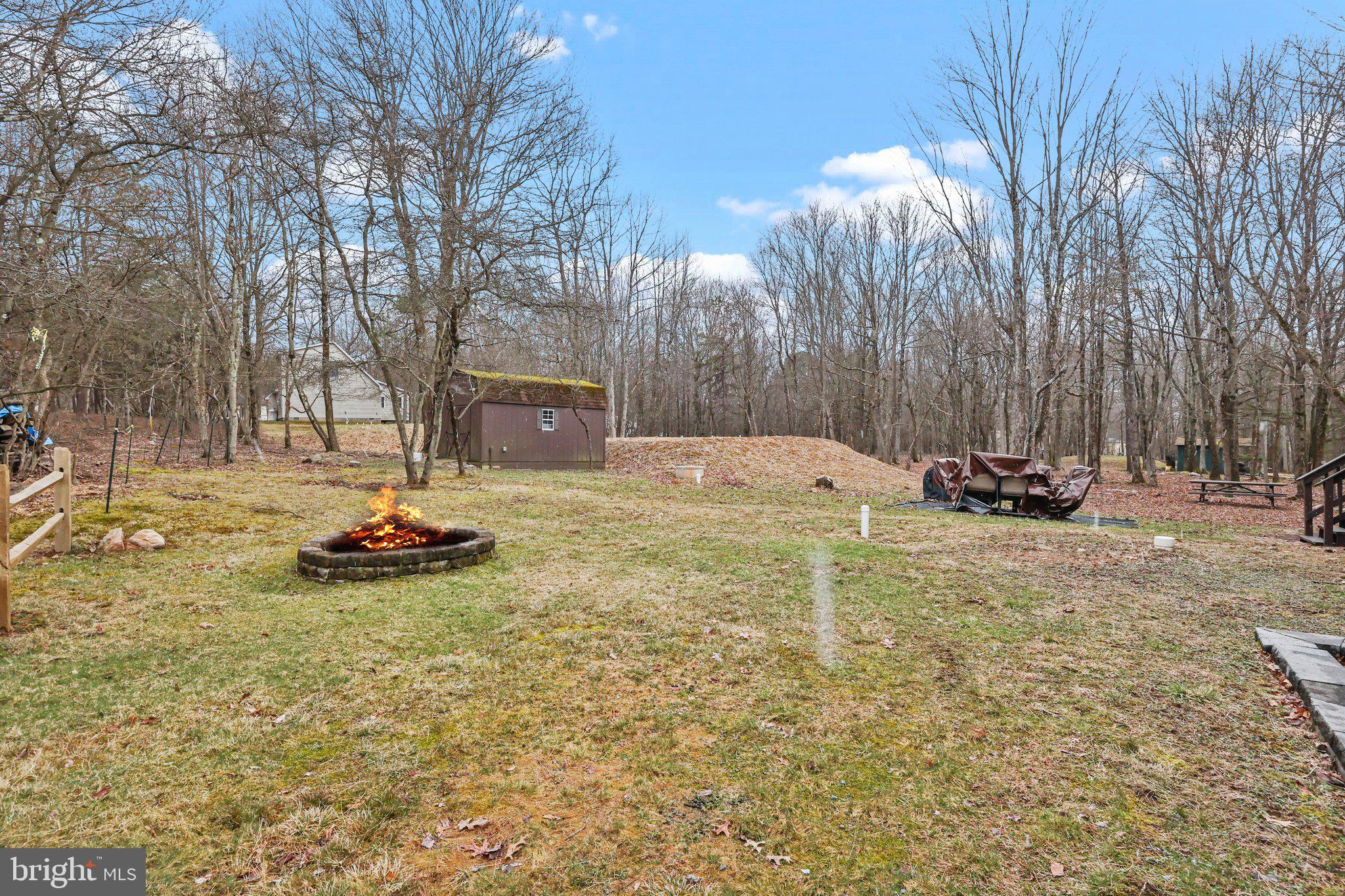 TOWAMENSING TRAILS - Residential