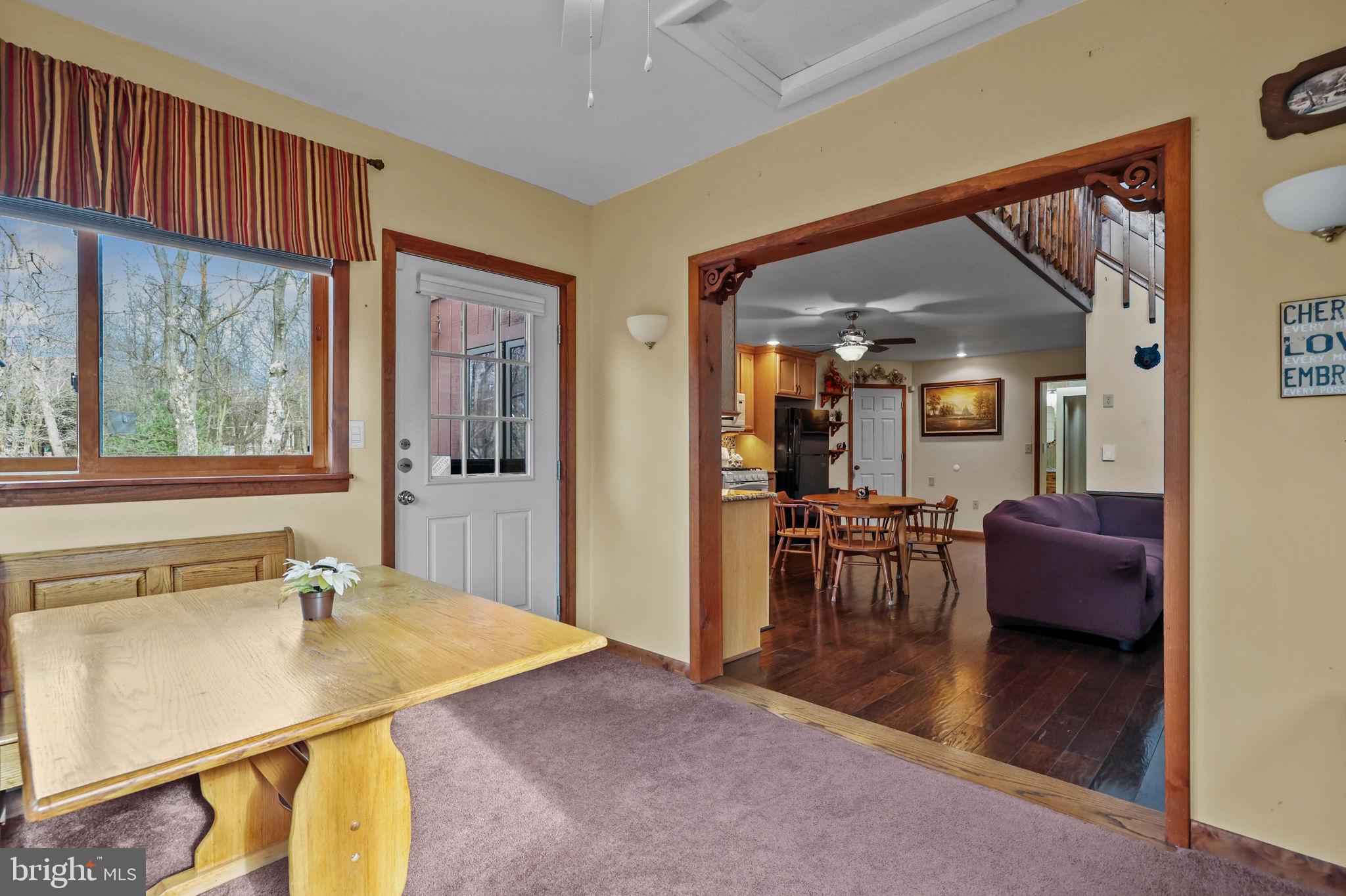 TOWAMENSING TRAILS - Residential