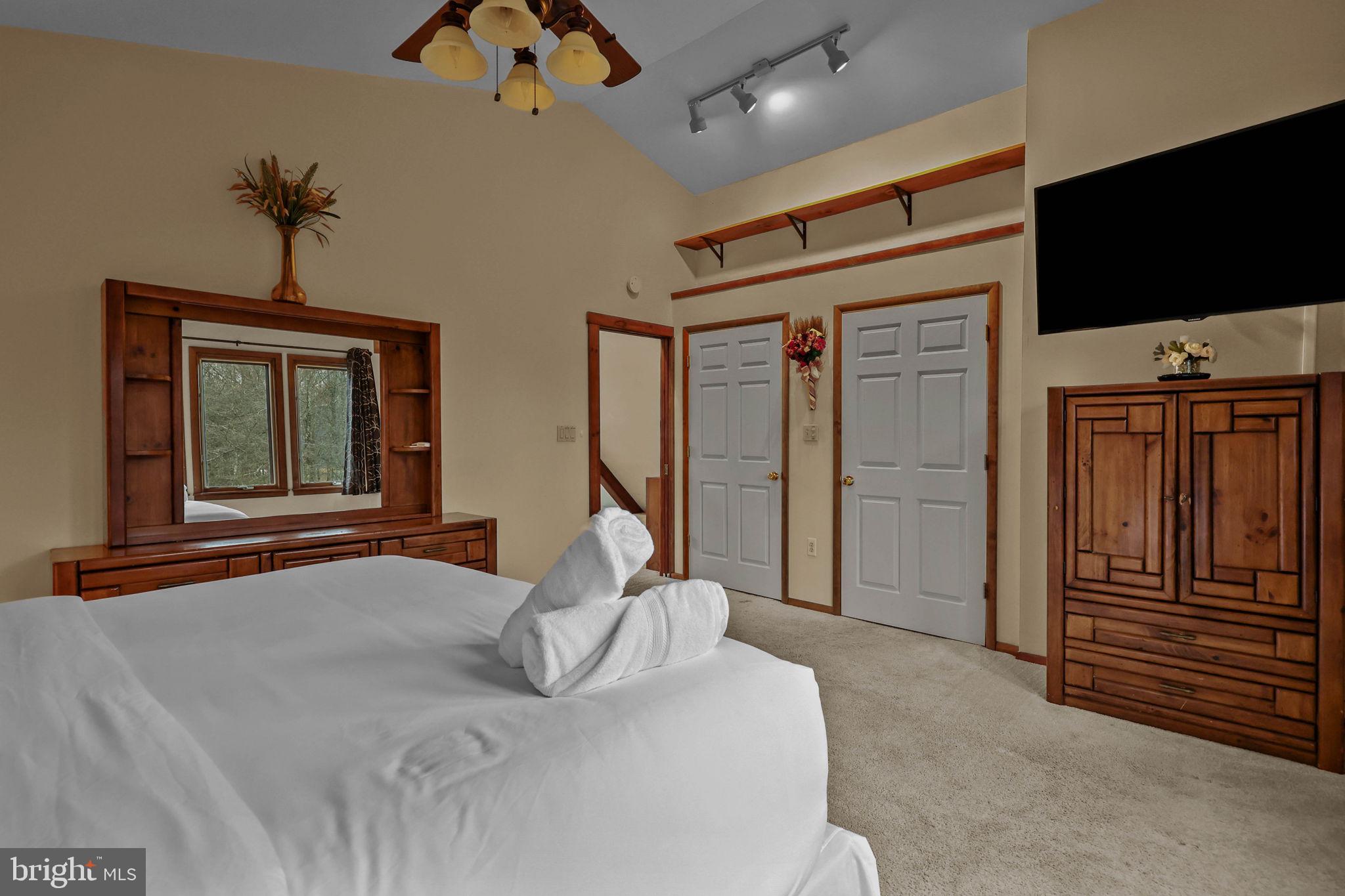 TOWAMENSING TRAILS - Residential