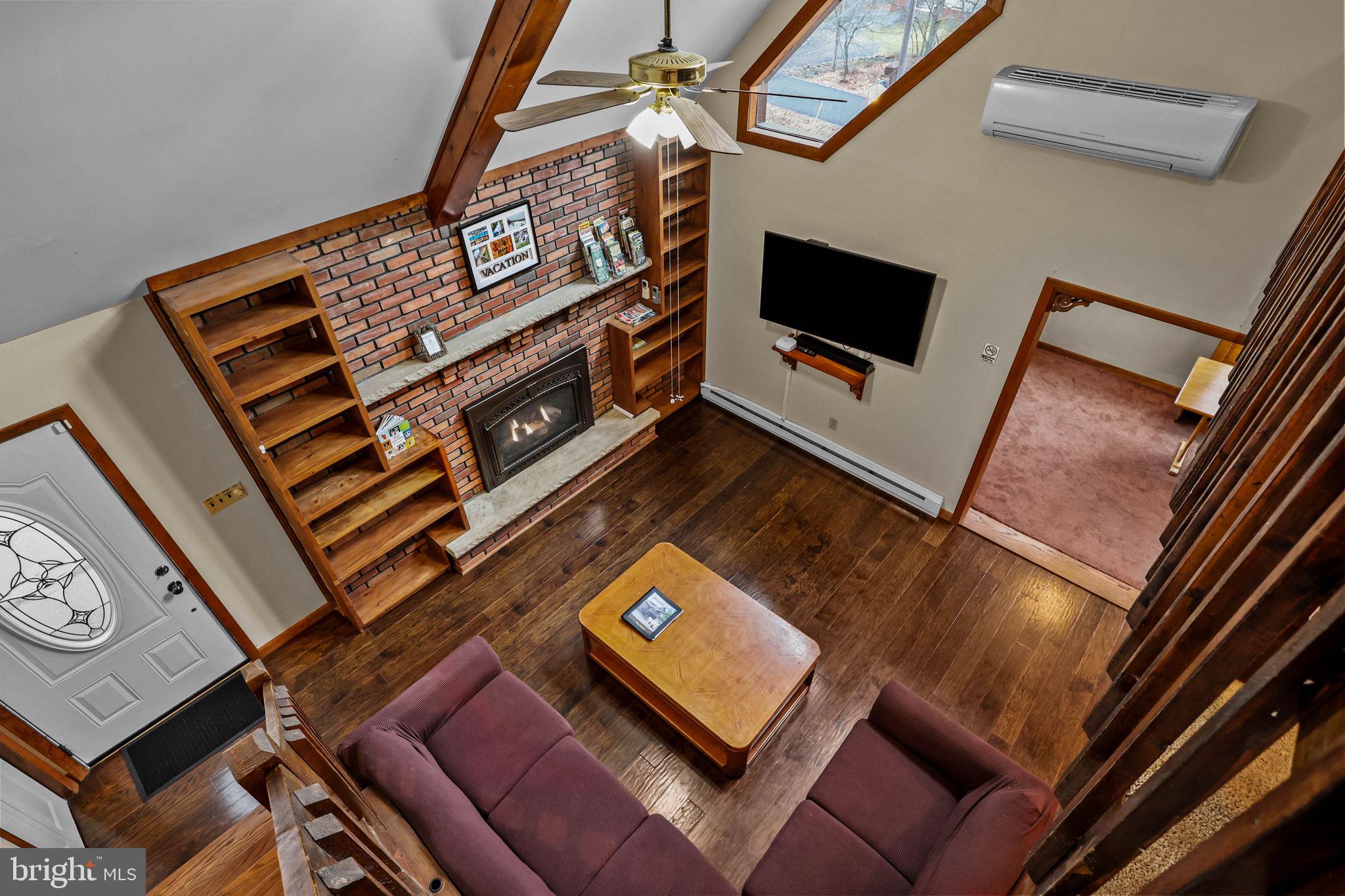 TOWAMENSING TRAILS - Residential