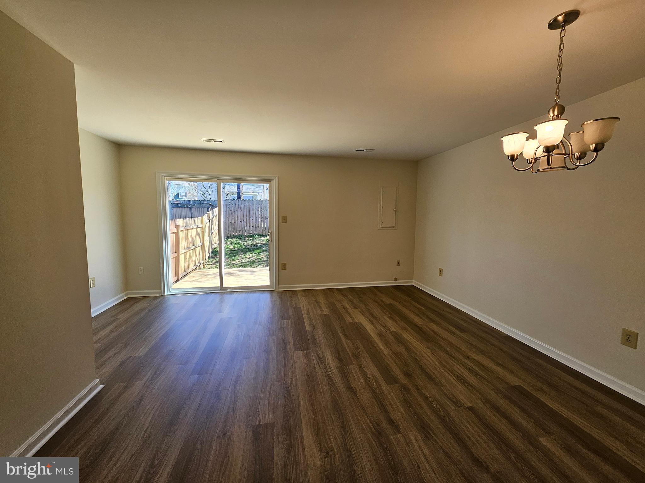 VALLEY STATION - Residential