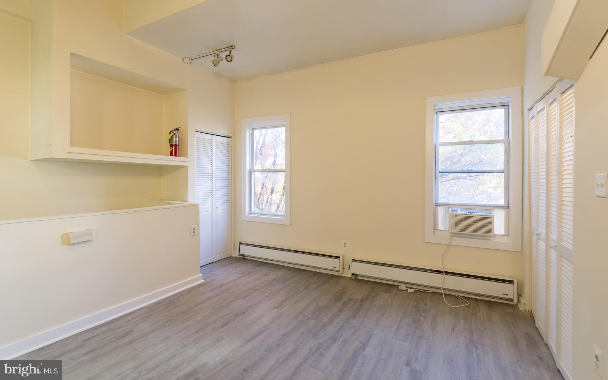 GRADUATE HOSPITAL - Residential Lease