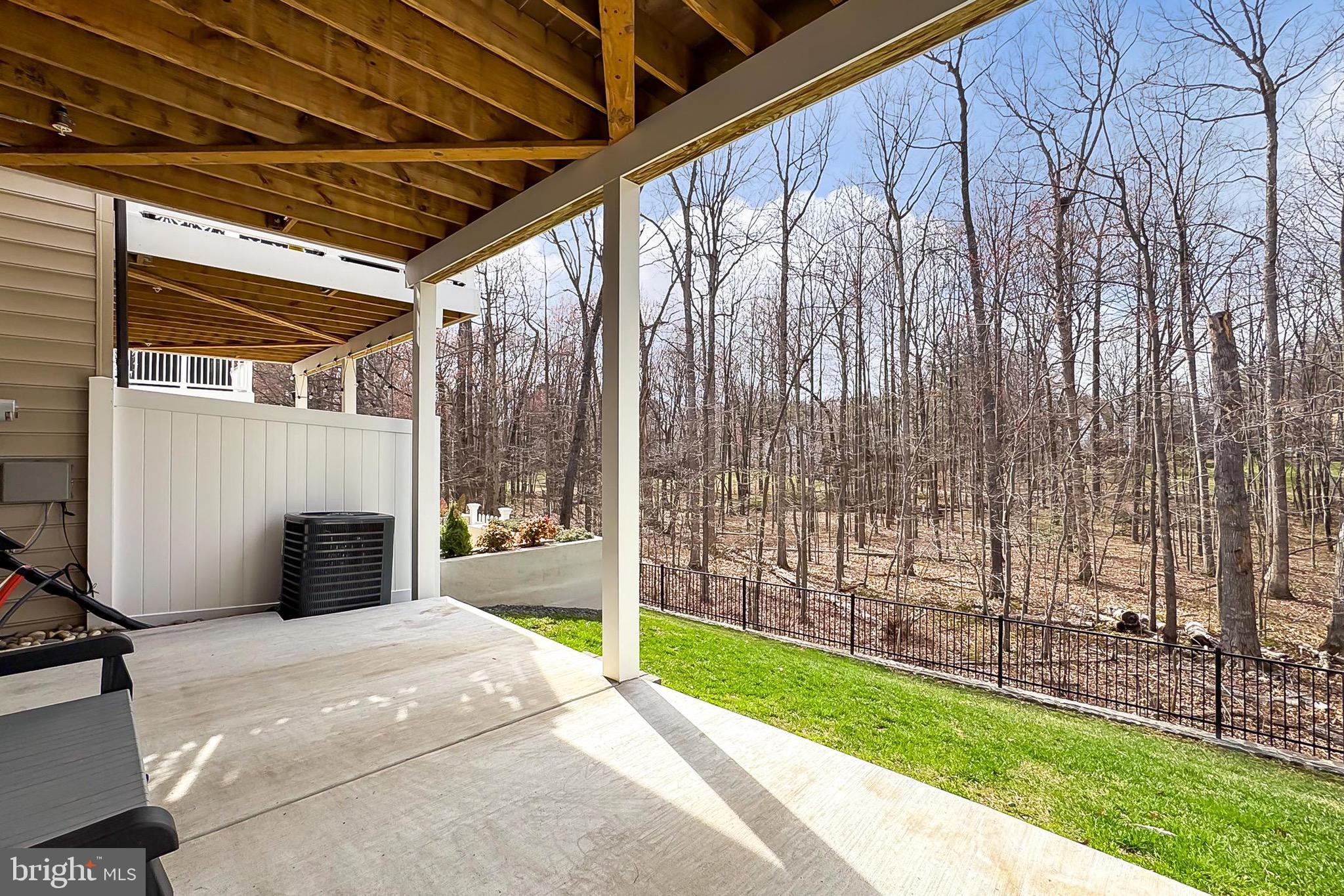 THE TOWNS AT PENDER OAKS - Residential