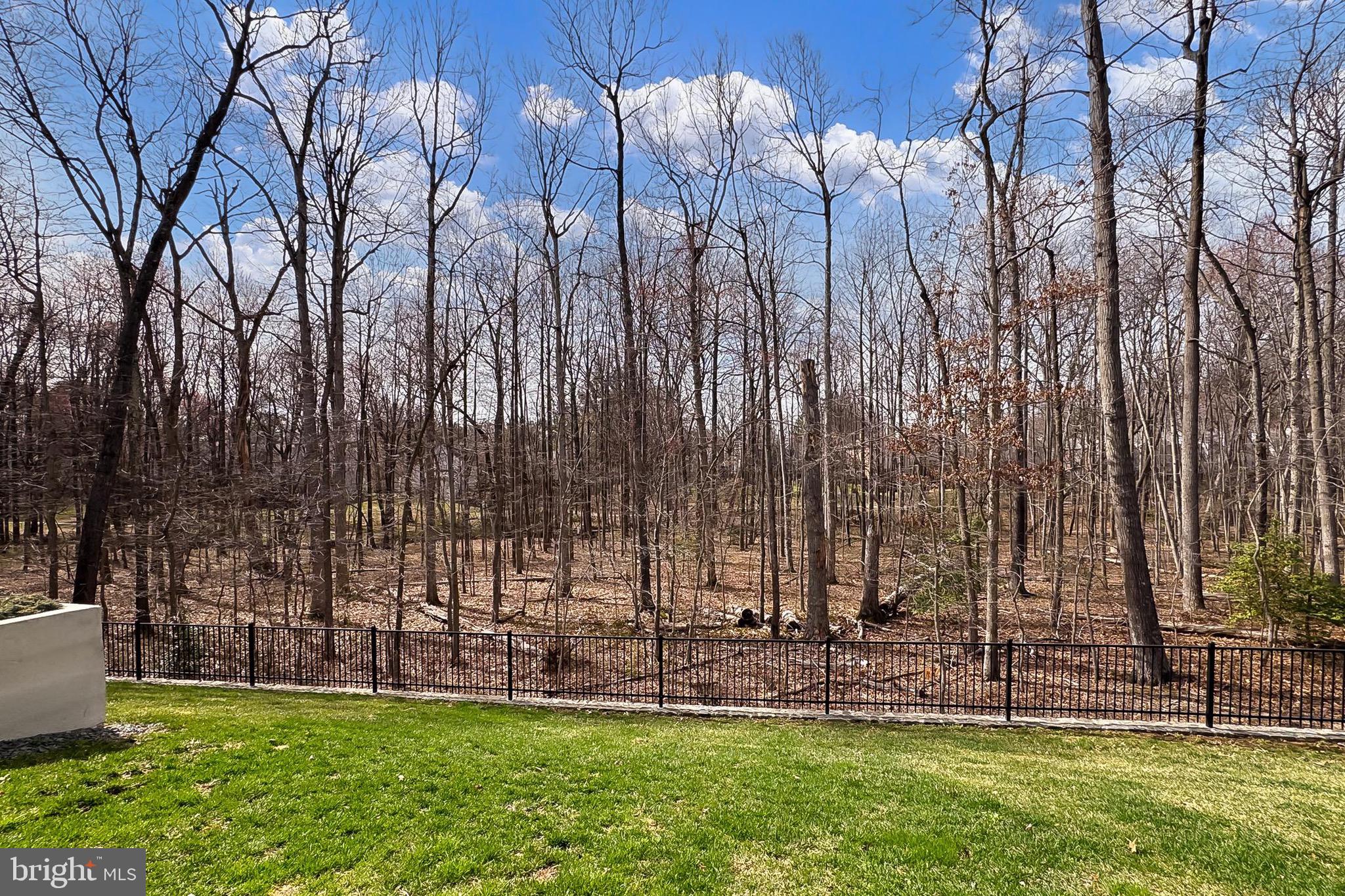 THE TOWNS AT PENDER OAKS - Residential