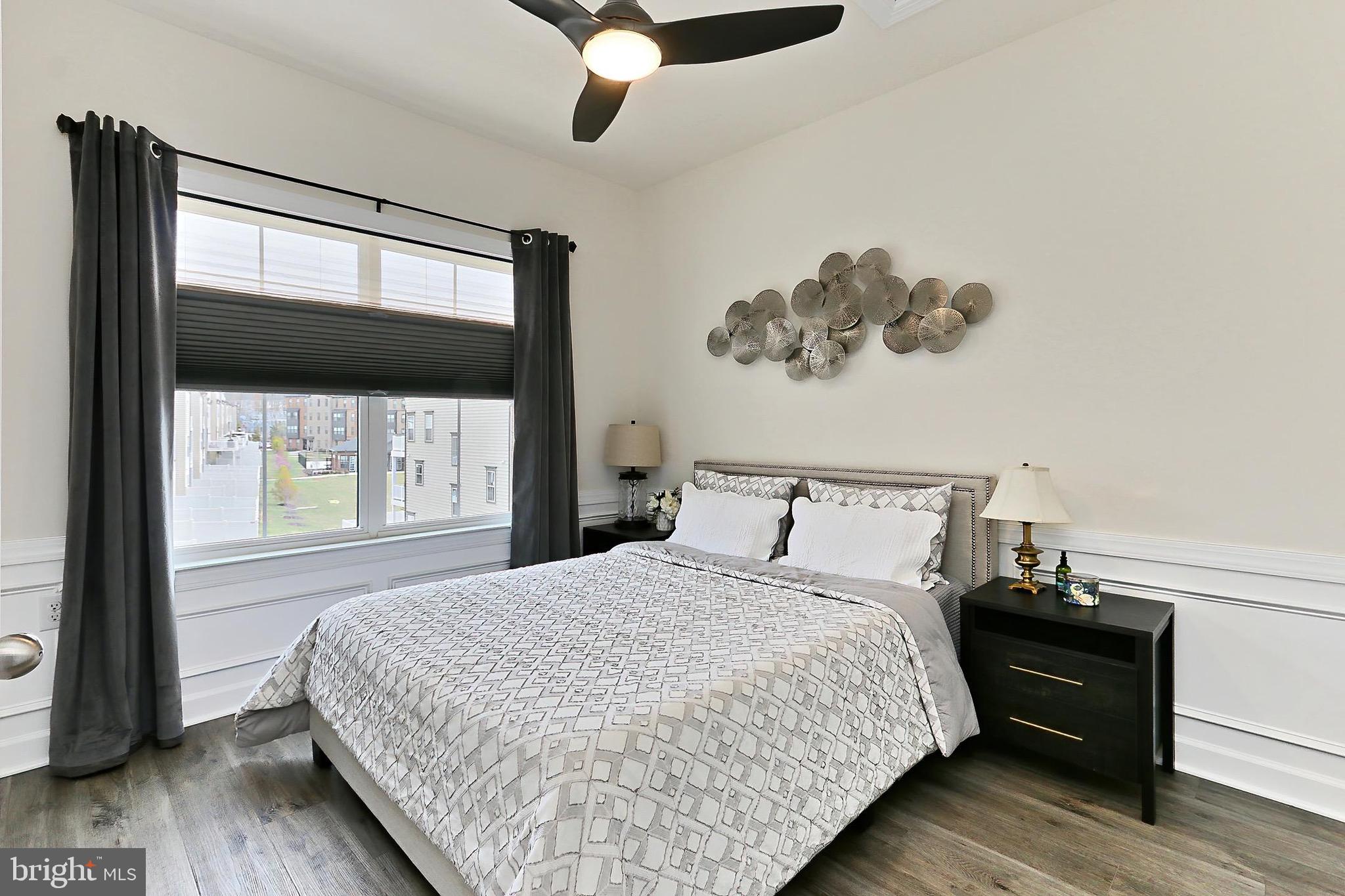 THE TOWNS AT PENDER OAKS - Residential