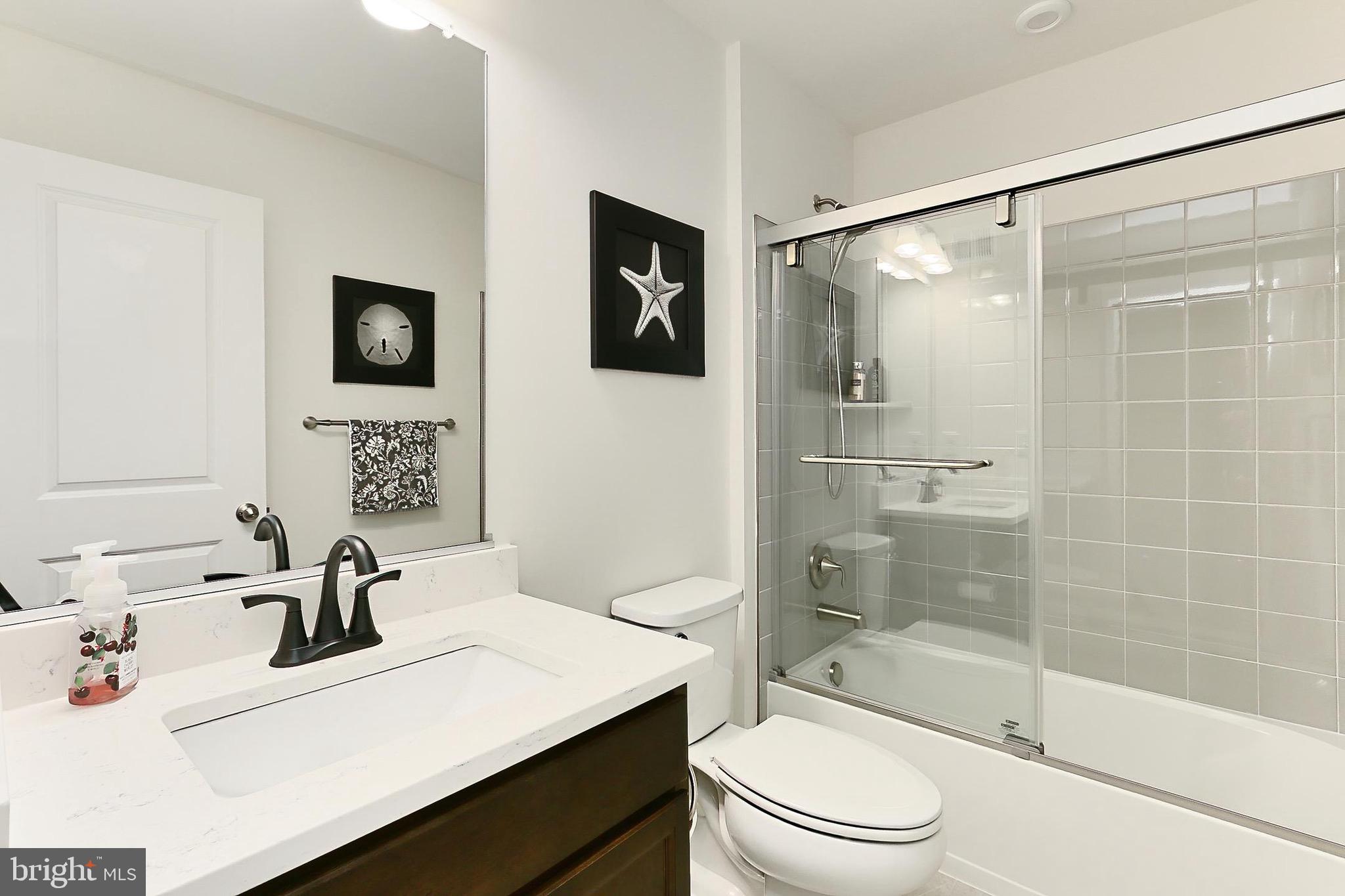 THE TOWNS AT PENDER OAKS - Residential