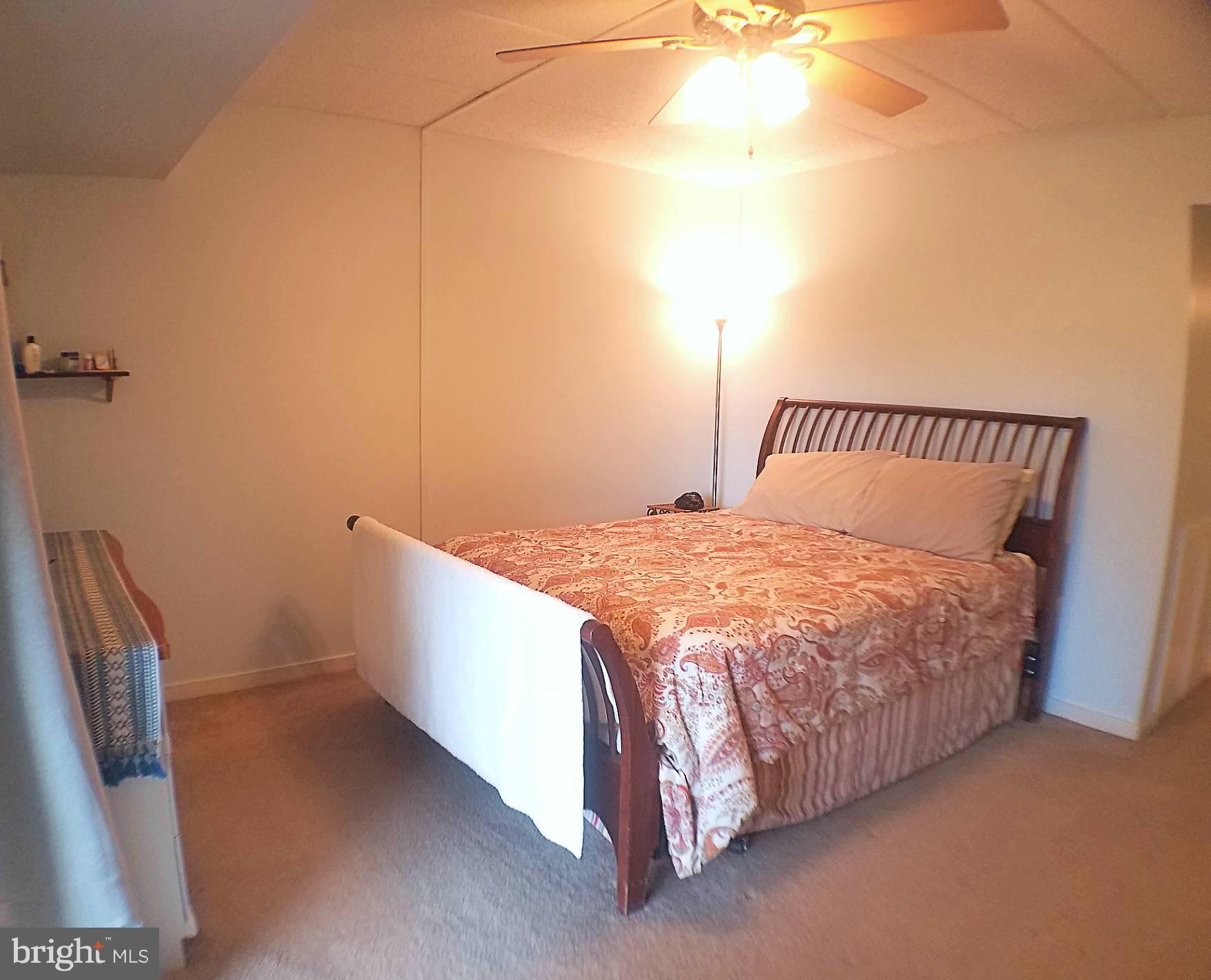 GREEN TREE SUMMIT - Residential Lease