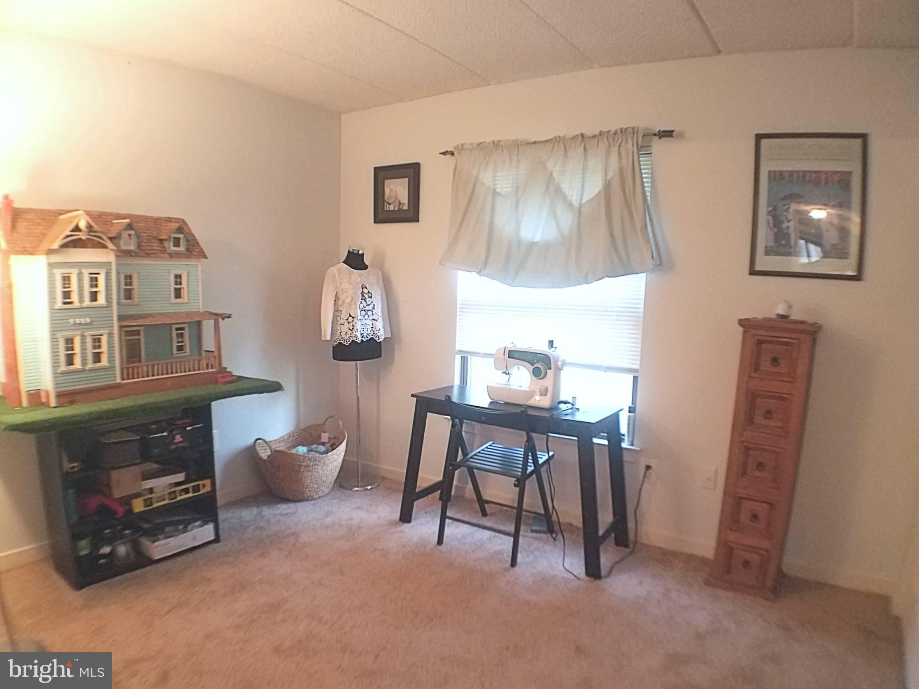 GREEN TREE SUMMIT - Residential Lease