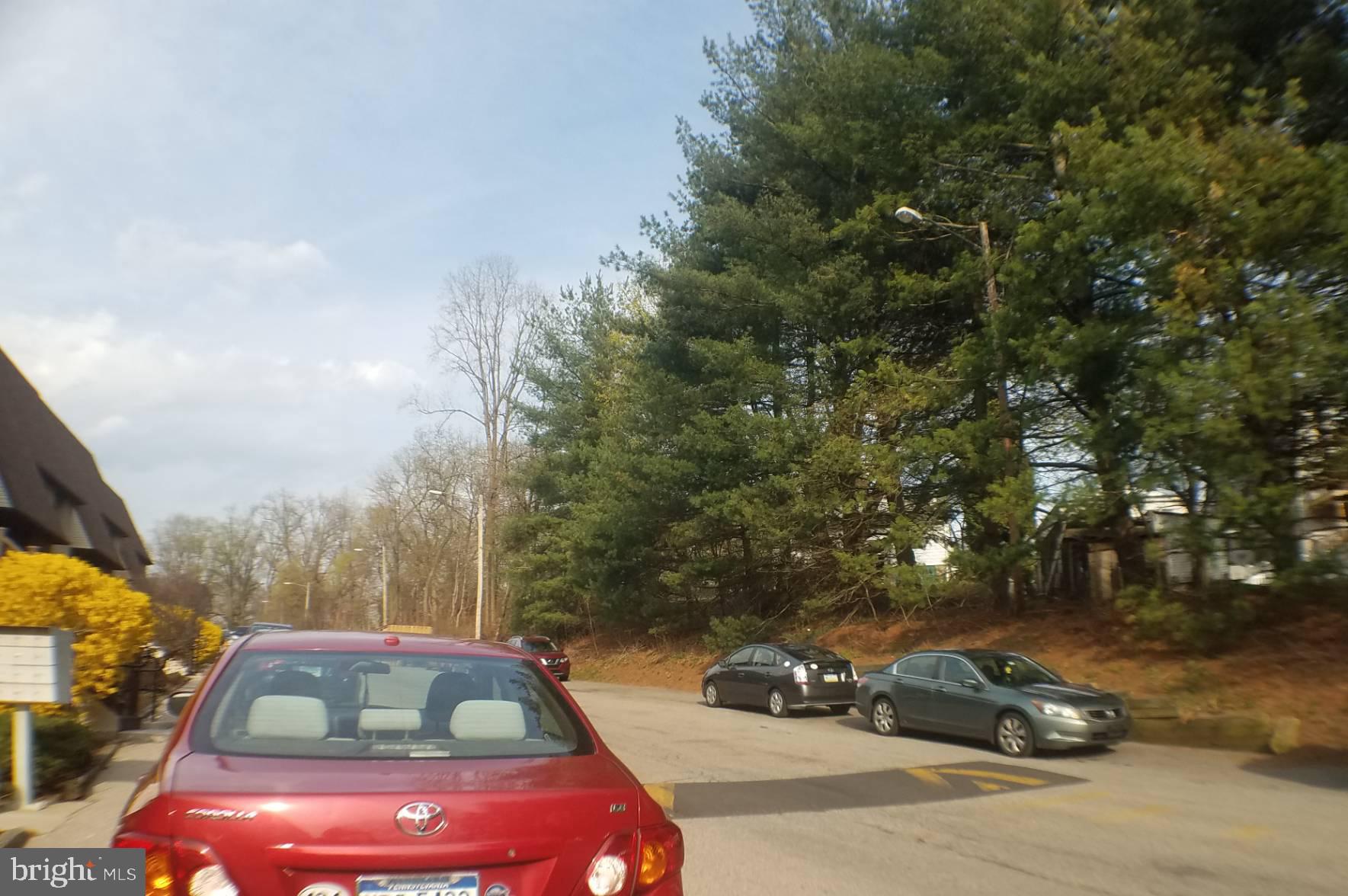 GREEN TREE SUMMIT - Residential Lease