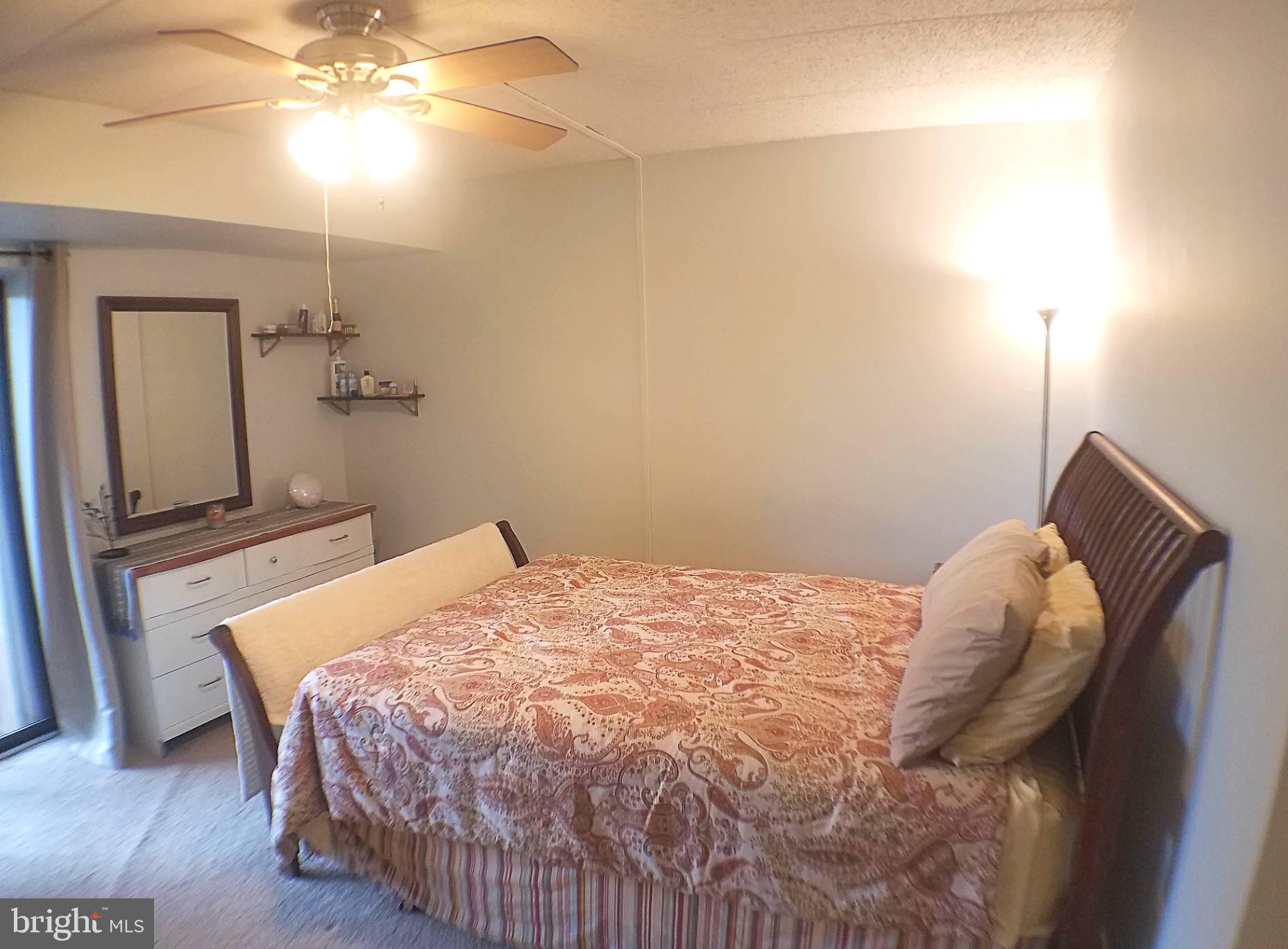 GREEN TREE SUMMIT - Residential Lease