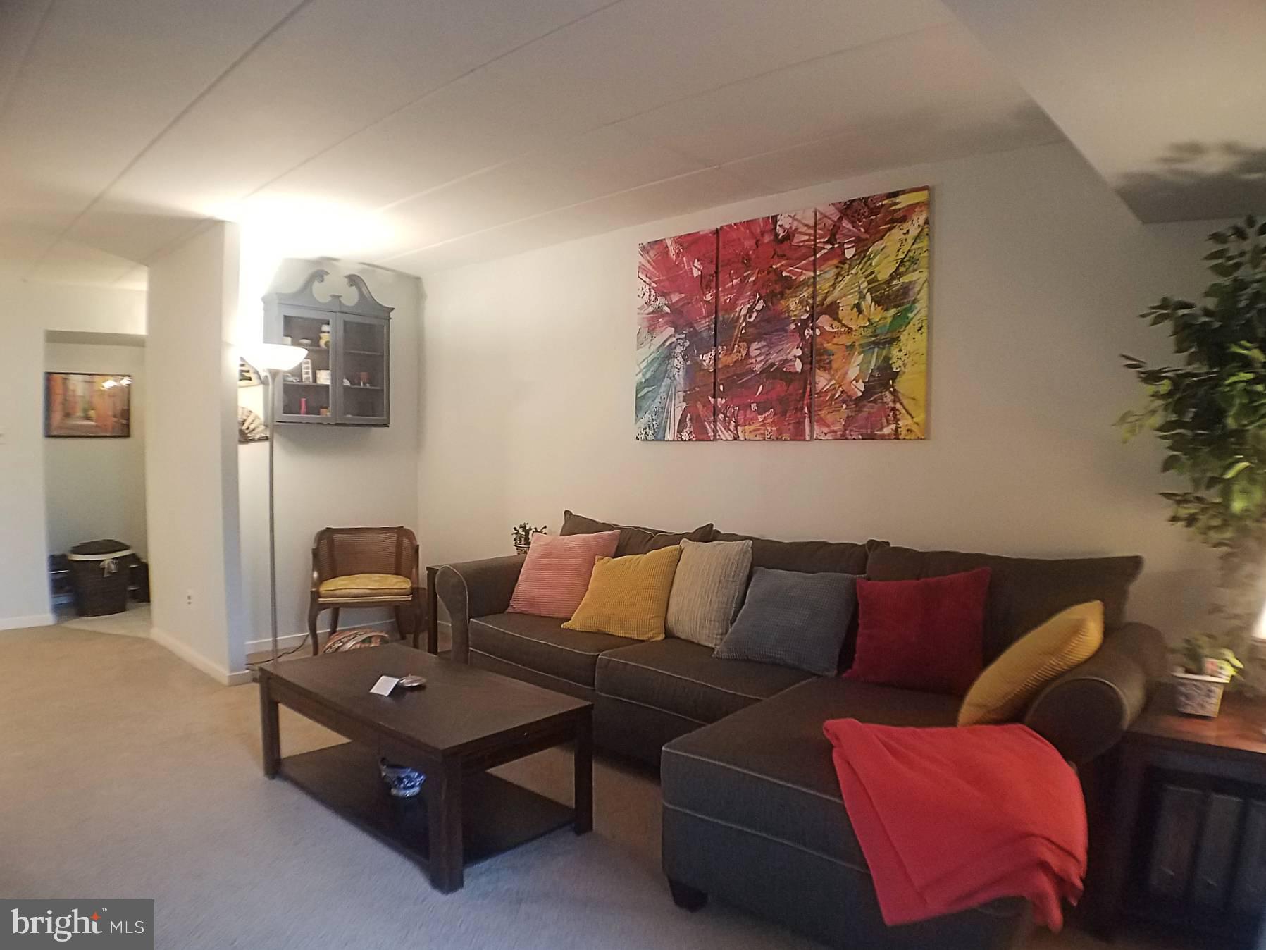 GREEN TREE SUMMIT - Residential Lease