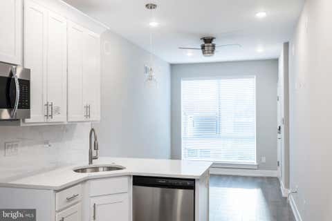 Townhouse For Rent - 2537 N Howard Street #1<br/> Philadelphia County, PHILADELPHIA, PA 19133
