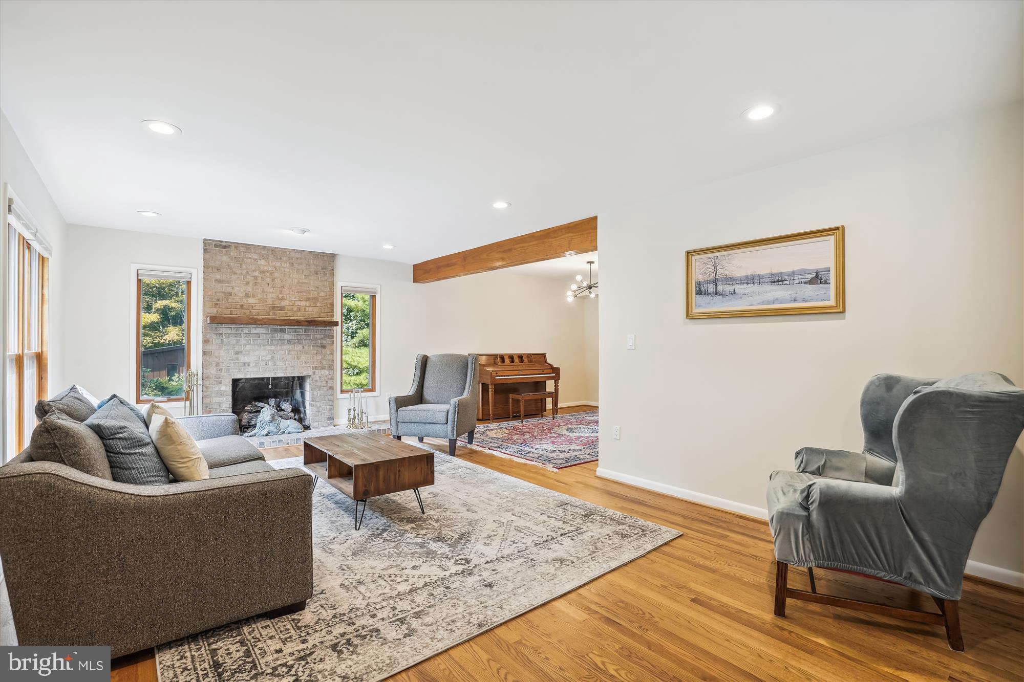 RIDGECREST HEIGHTS - Residential Lease