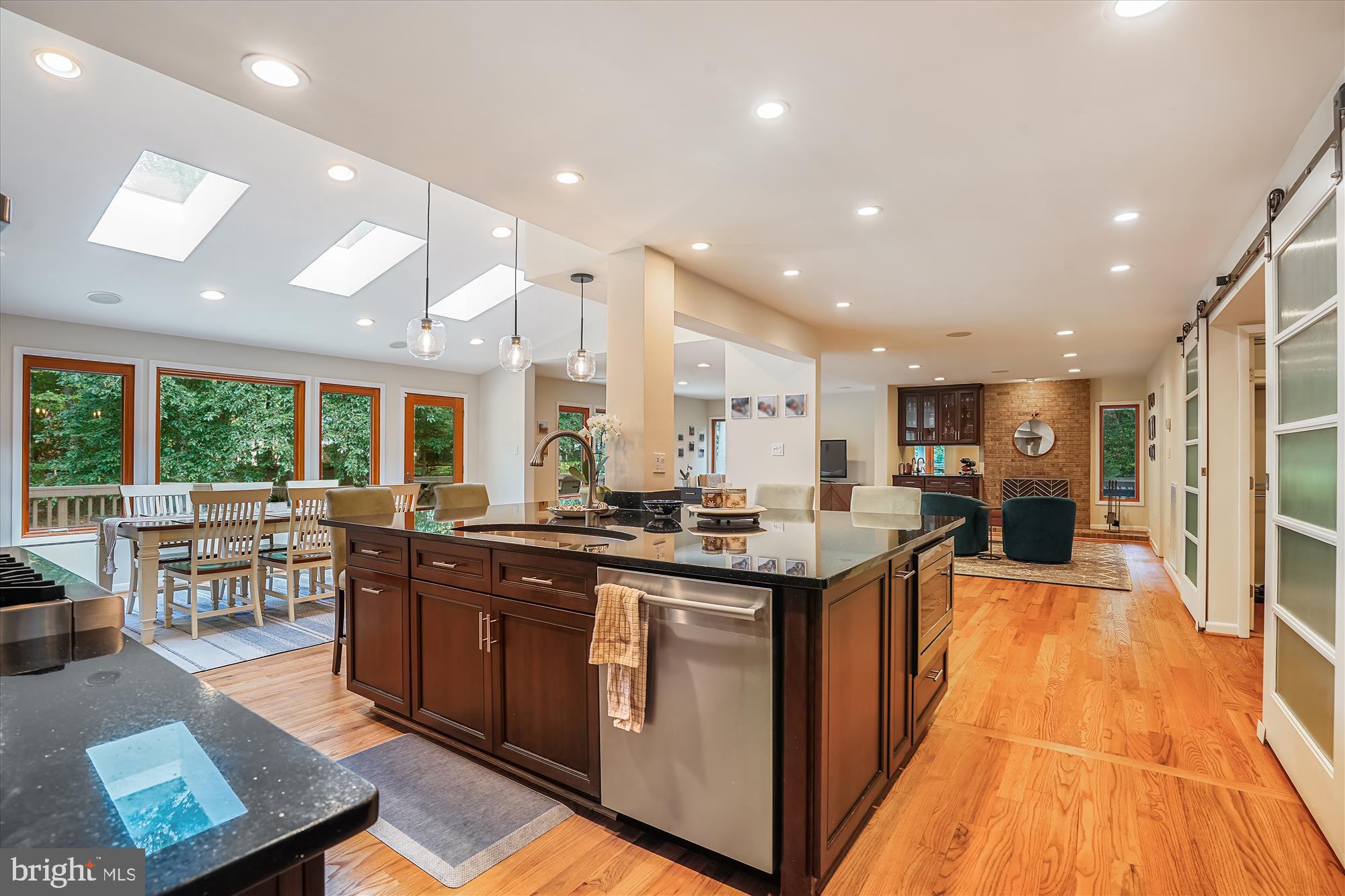 RIDGECREST HEIGHTS - Residential Lease