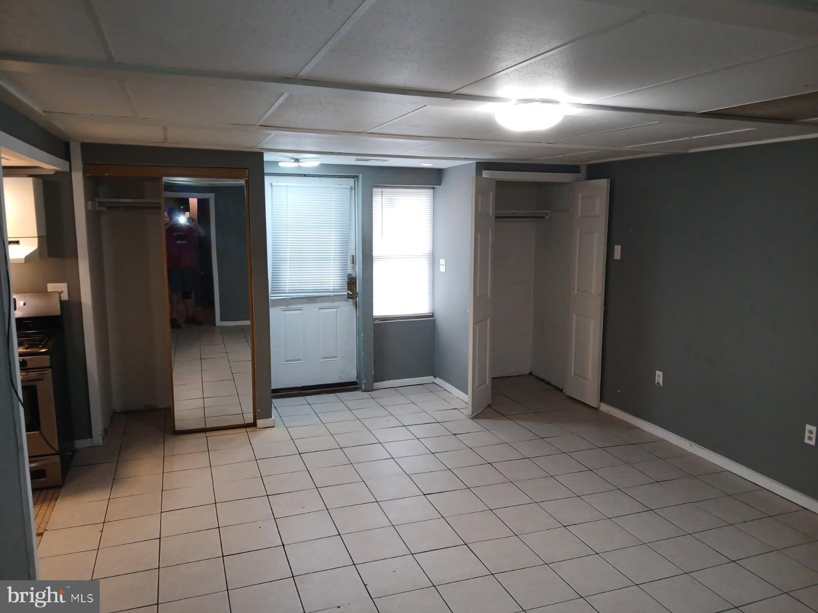 350 LAKEHURST ROAD 4