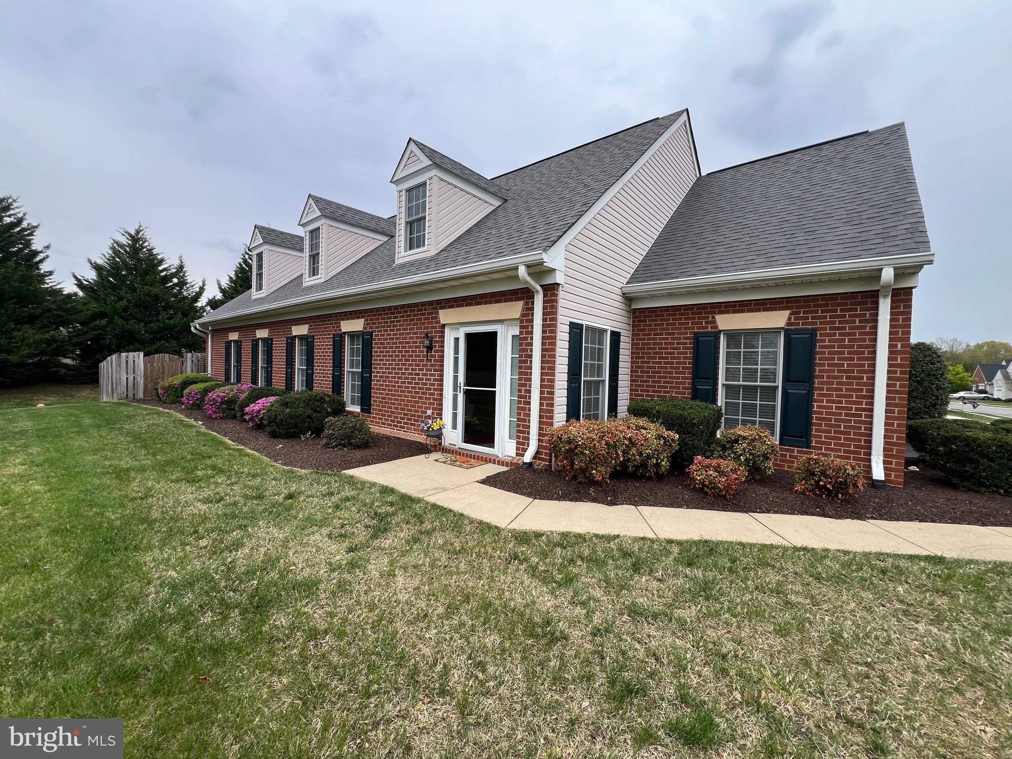 SALEM FIELDS - Residential Lease