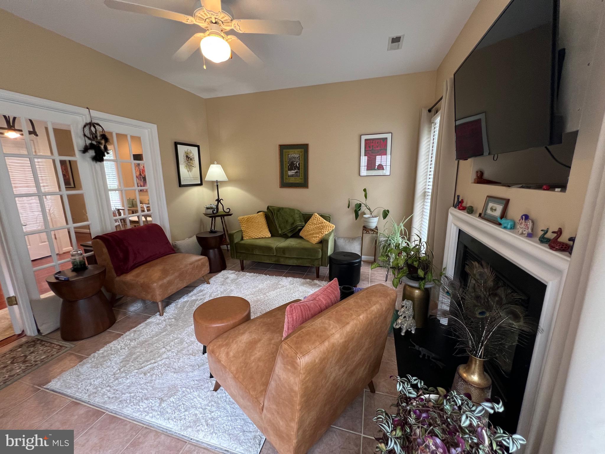 SALEM FIELDS - Residential Lease