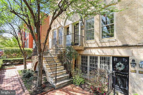 212 3RD STREET NE A WASHINGTON DC 20002