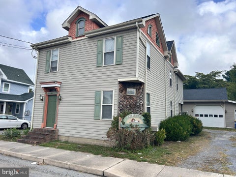 Condo For Rent - 206 N Railroad Avenue #A<br/> GEORGETOWN, DE 19947