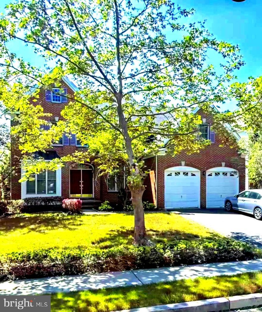 The deadline for submitting offers is this Friday at 6 p.m. Please make sure to submit your highest and best offer.

This home features a newly installed HAVC system and water heater.