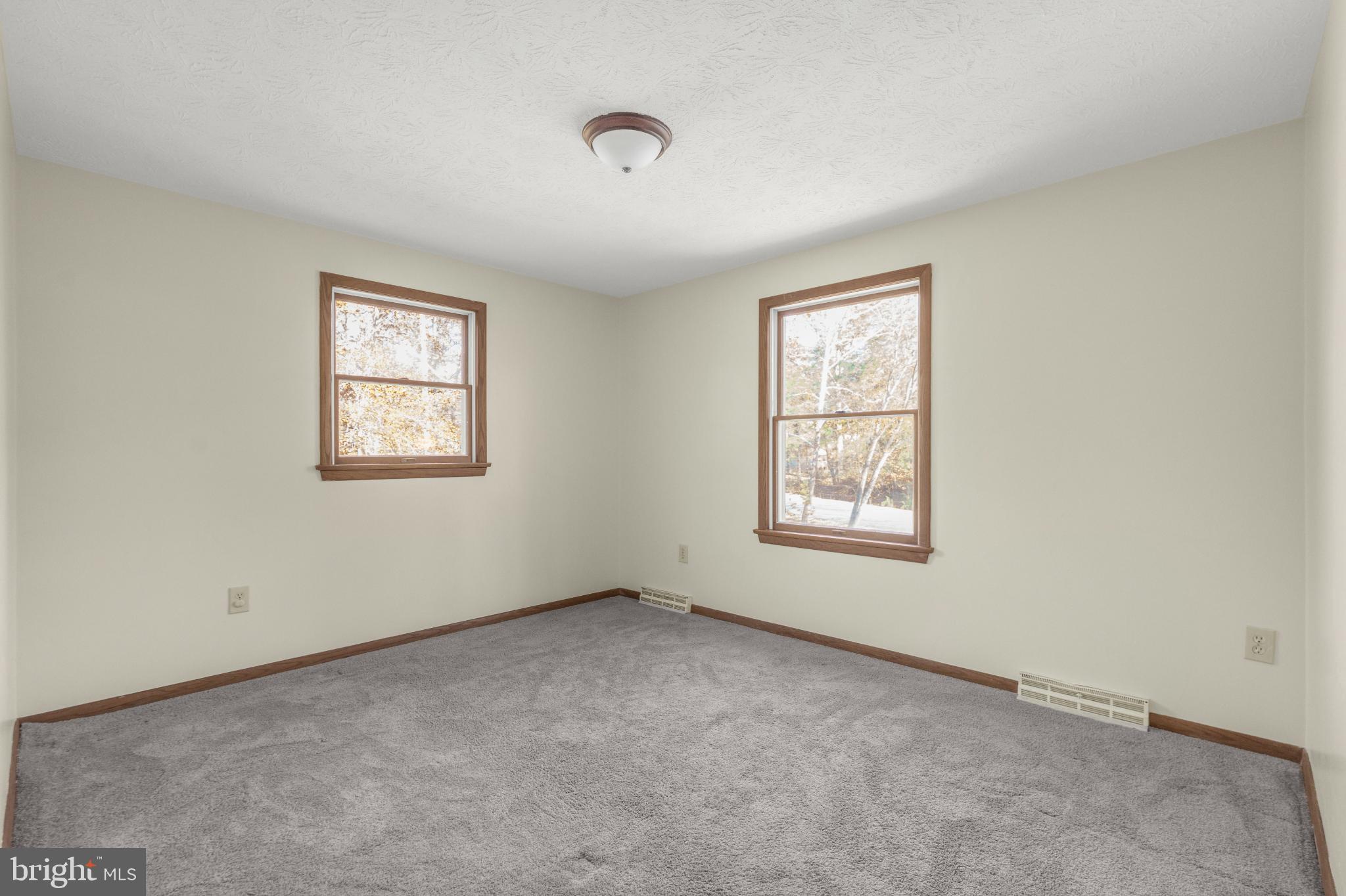 BRETON BAY - Residential Lease