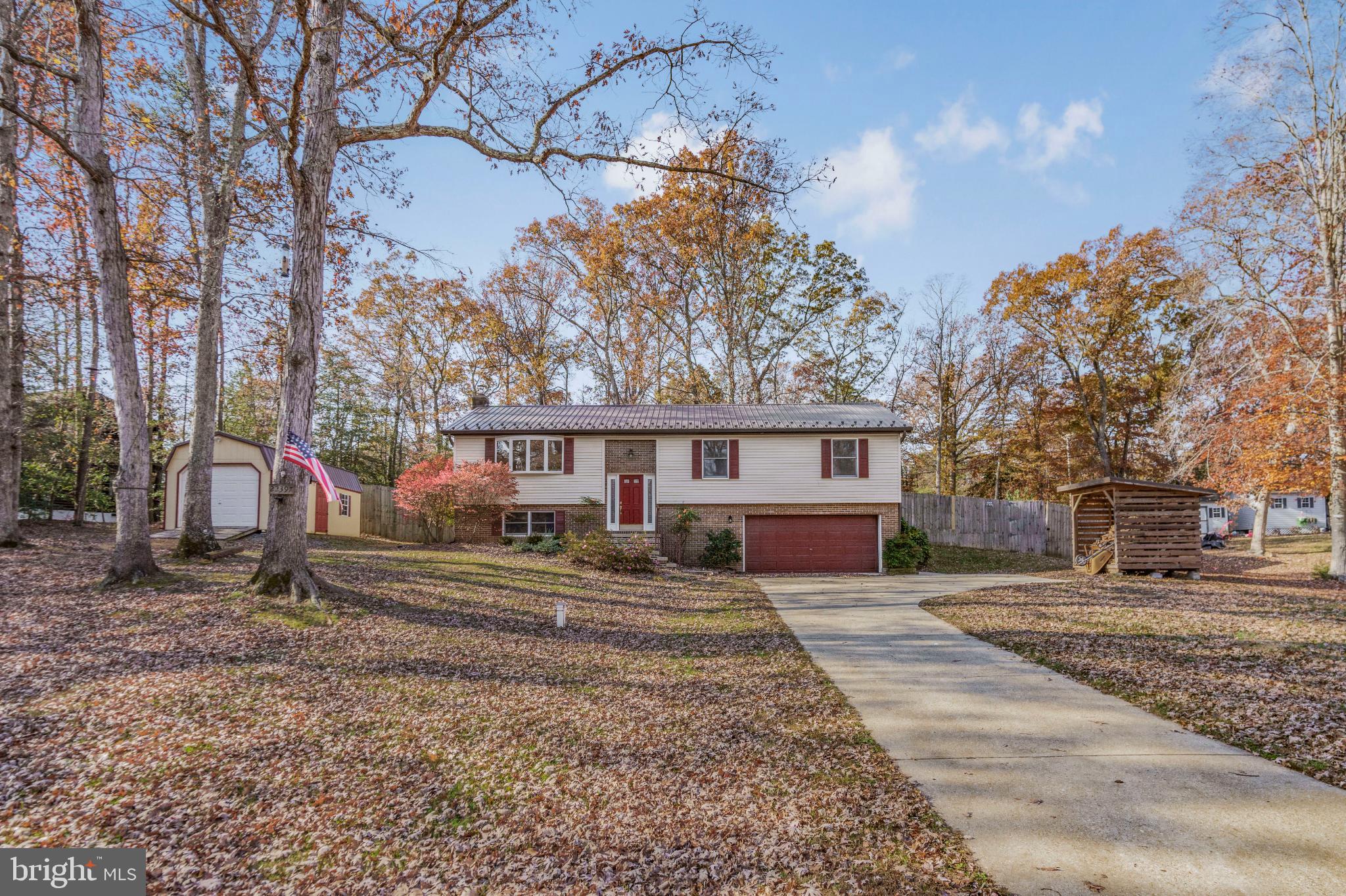 BRETON BAY - Residential Lease