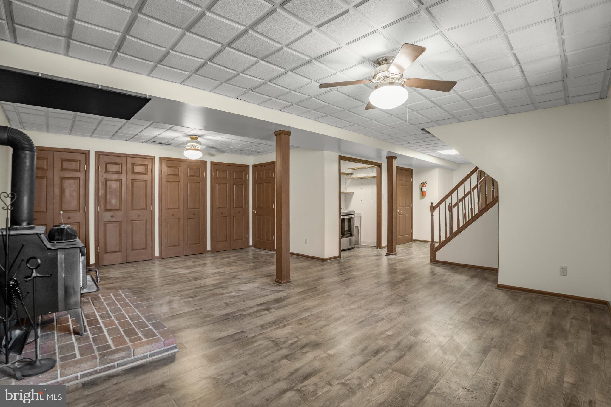 BRETON BAY - Residential Lease