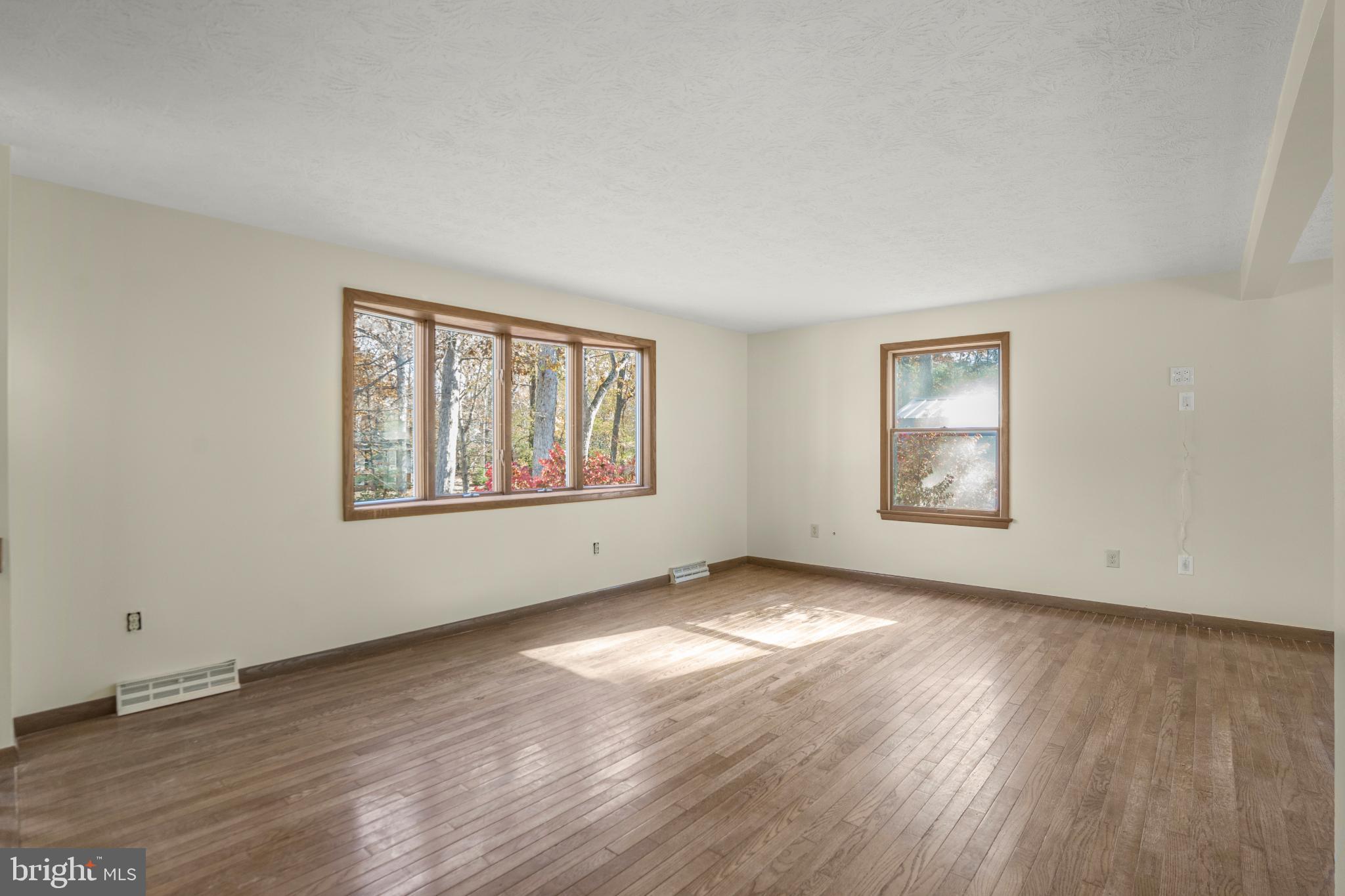 BRETON BAY - Residential Lease