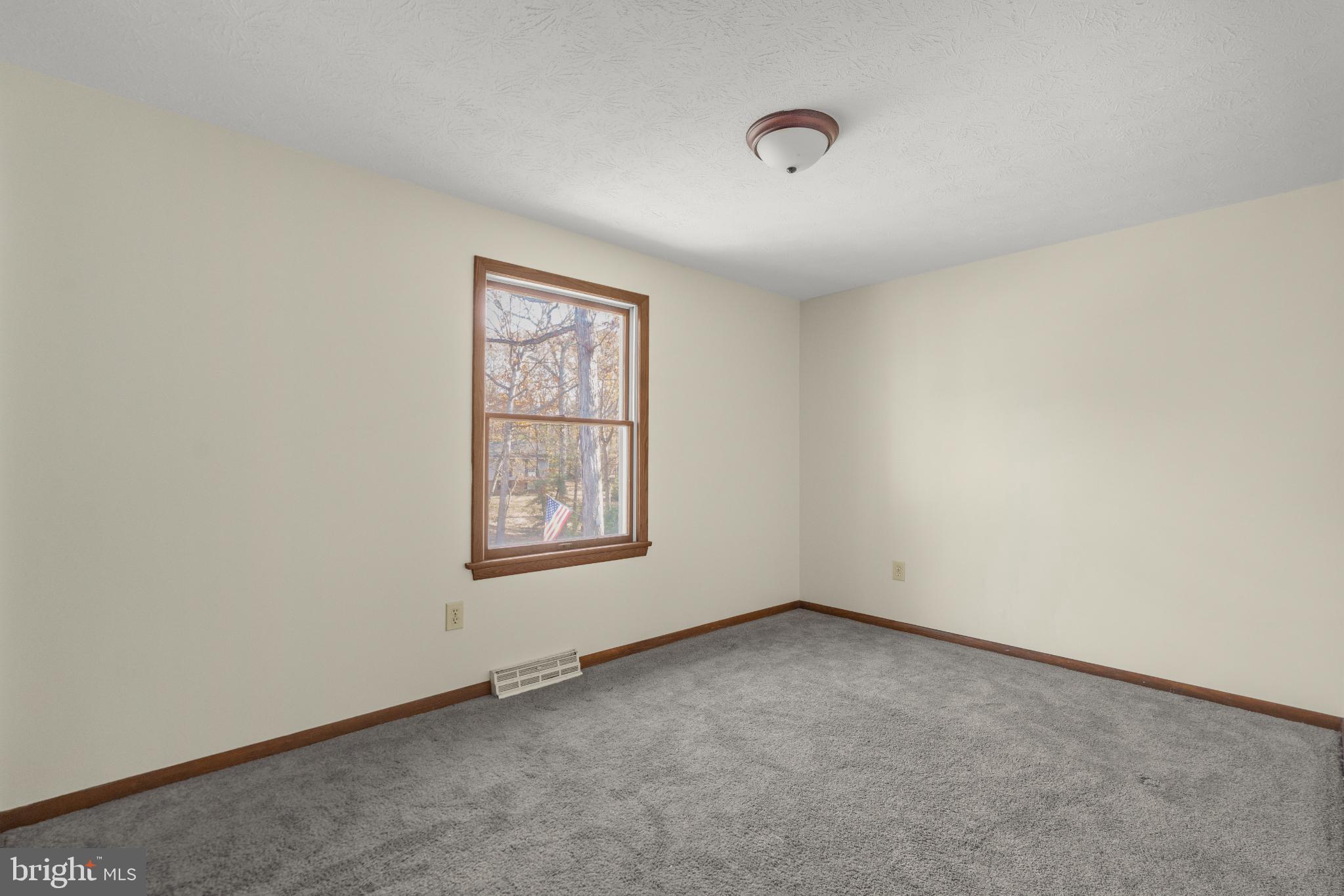 BRETON BAY - Residential Lease