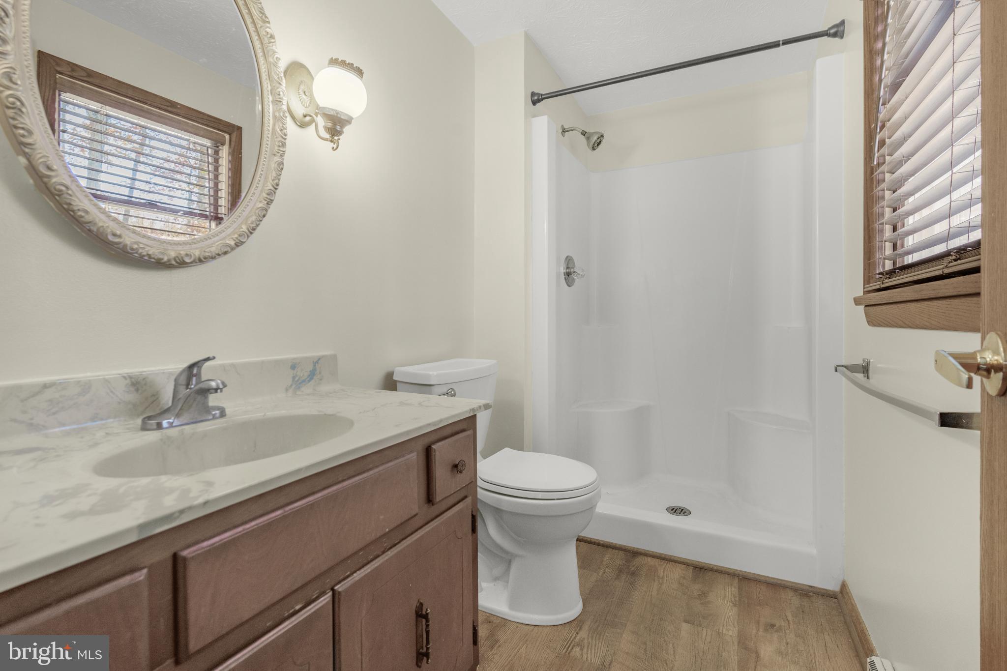 BRETON BAY - Residential Lease