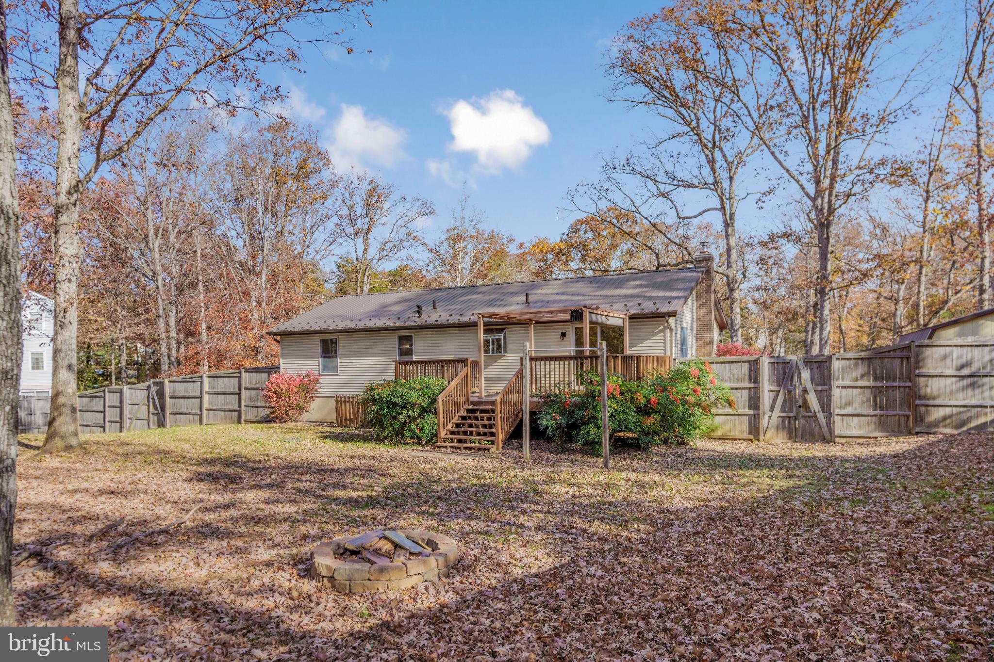 BRETON BAY - Residential Lease