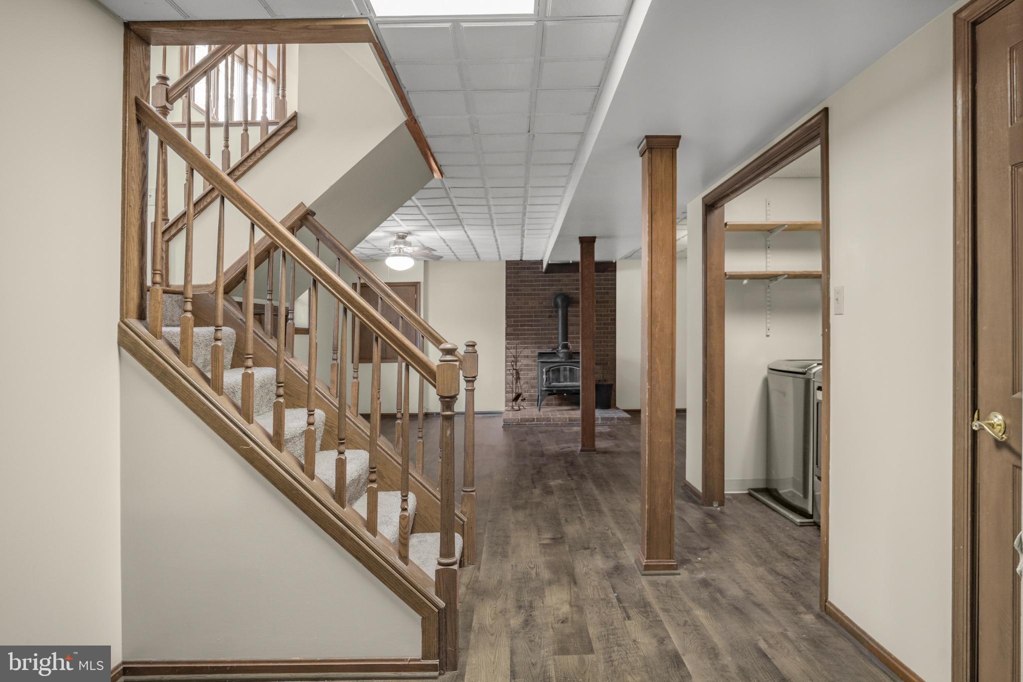 BRETON BAY - Residential Lease