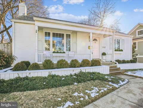 Photo of 10107 Crestwood Road, KENSINGTON, MD 20895 (MLS # MDMC2163018) Photo of 10107 Crestwood Road, KENSINGTON, MD 20895 (MLS # MDMC2163018)