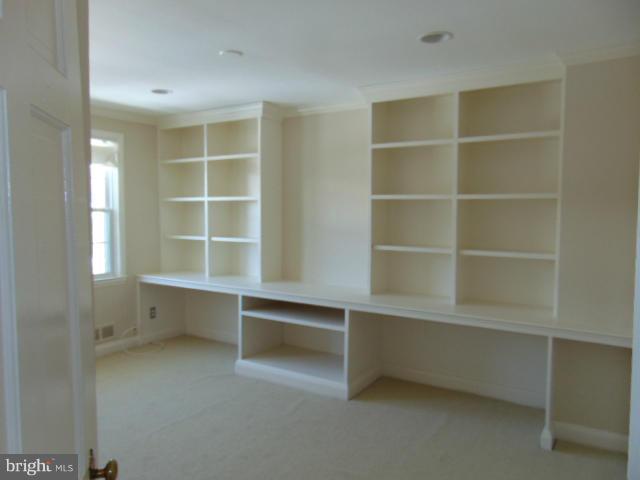 ACADEMY HEIGHTS - Residential