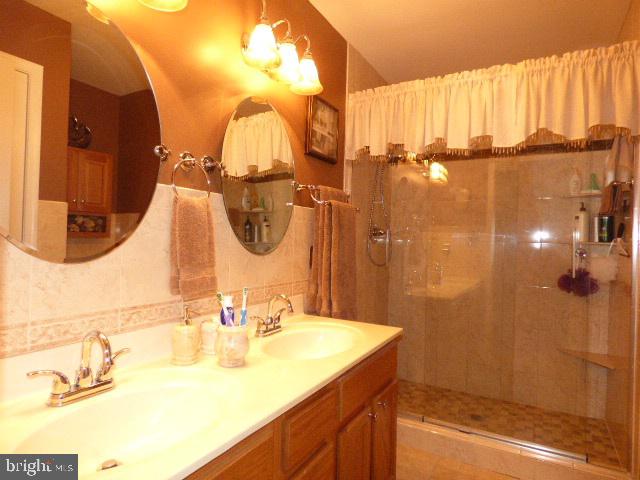 BARWOOD ESTATES - Residential