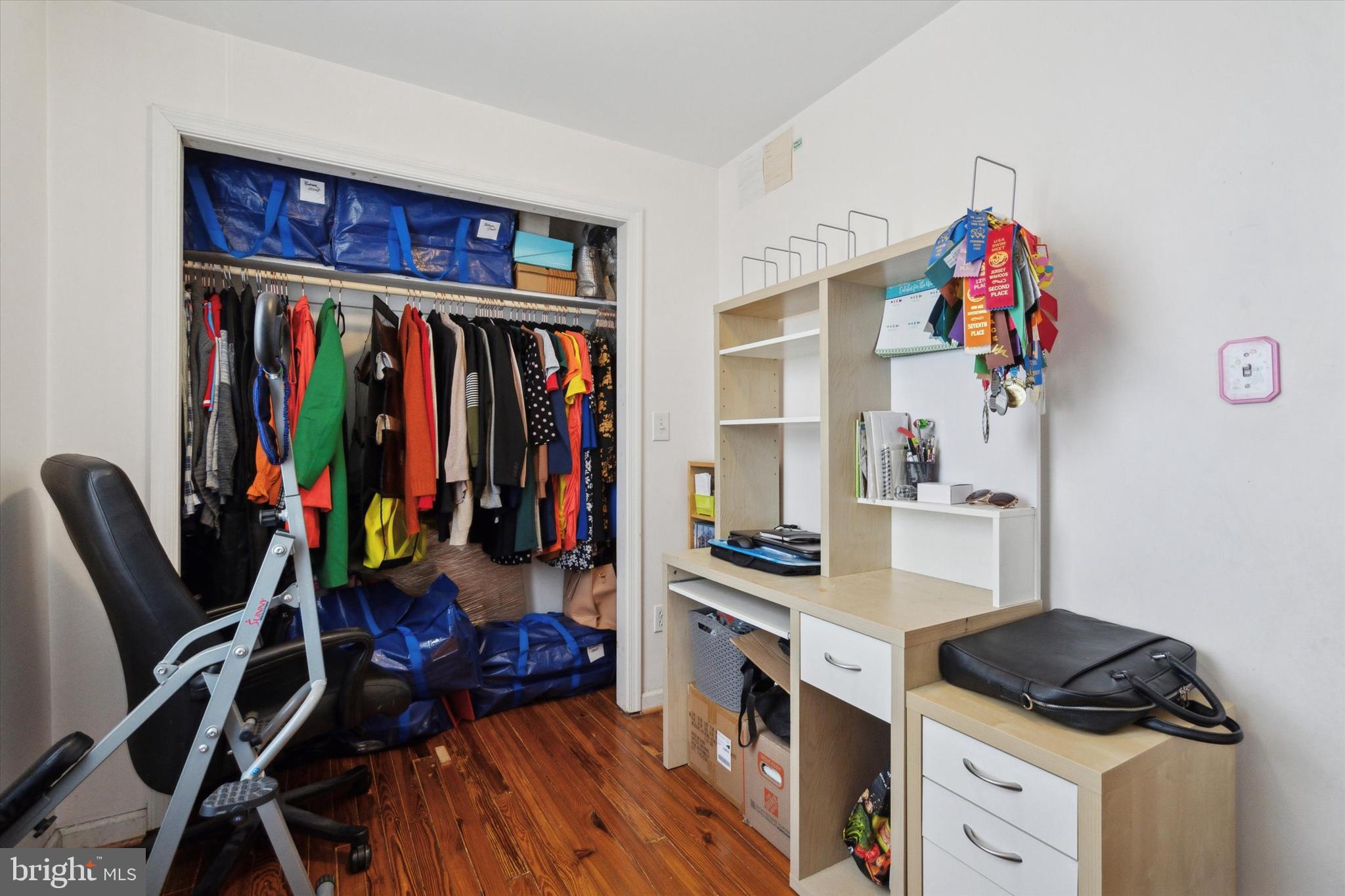 PORT RICHMOND - Residential