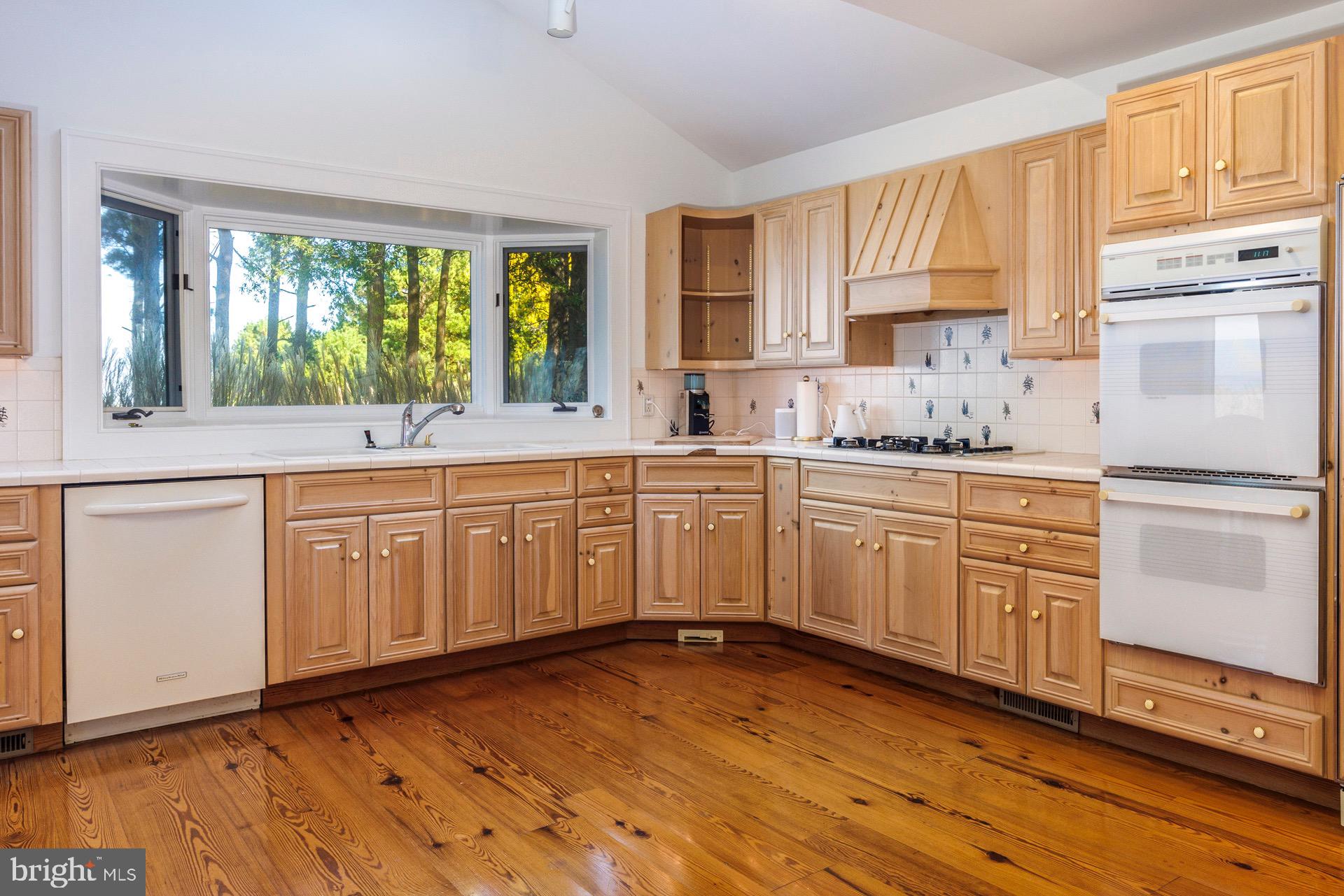 TILGHMAN ISLAND - Residential