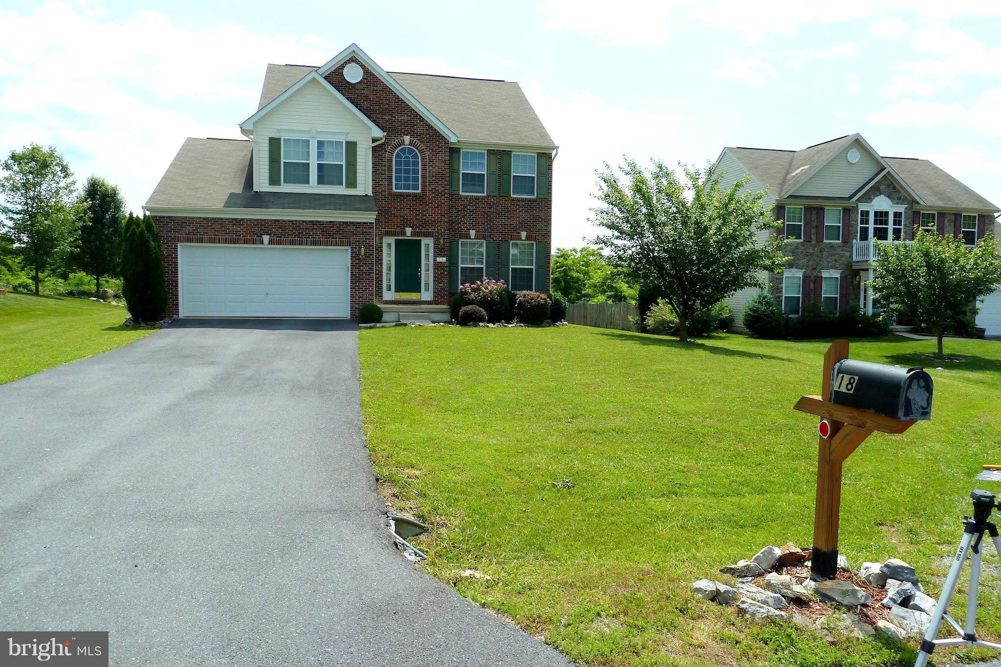 BENTWOOD ESTATES - Residential