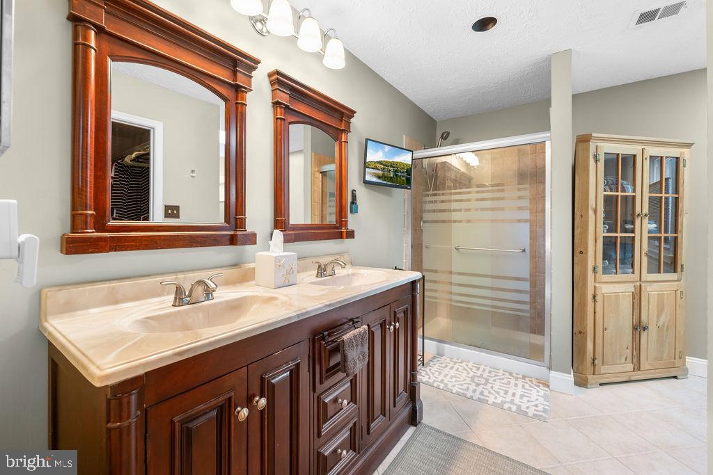 RED WILLOW - Residential