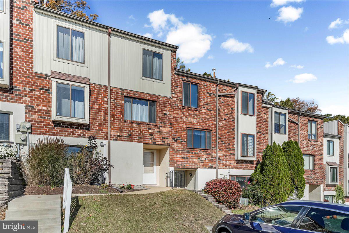 HILLTOP SUMMIT - Residential