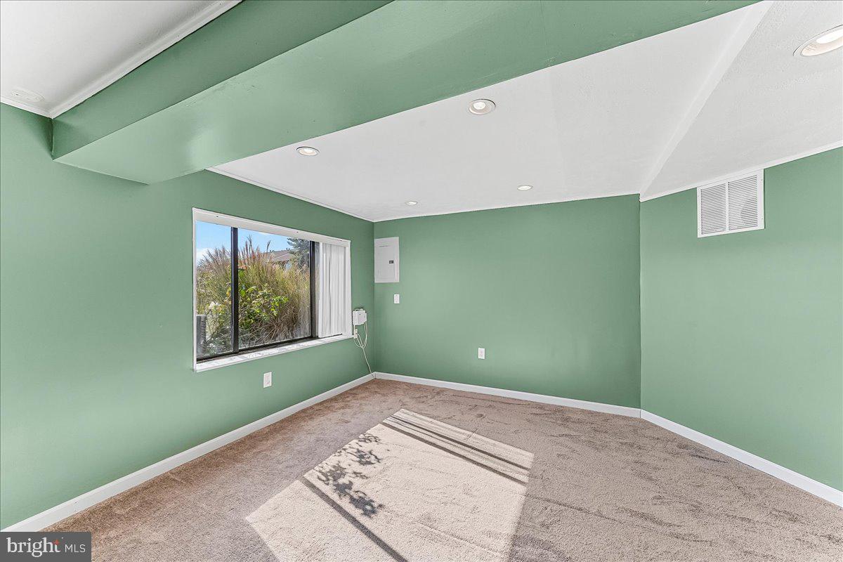 HILLTOP SUMMIT - Residential