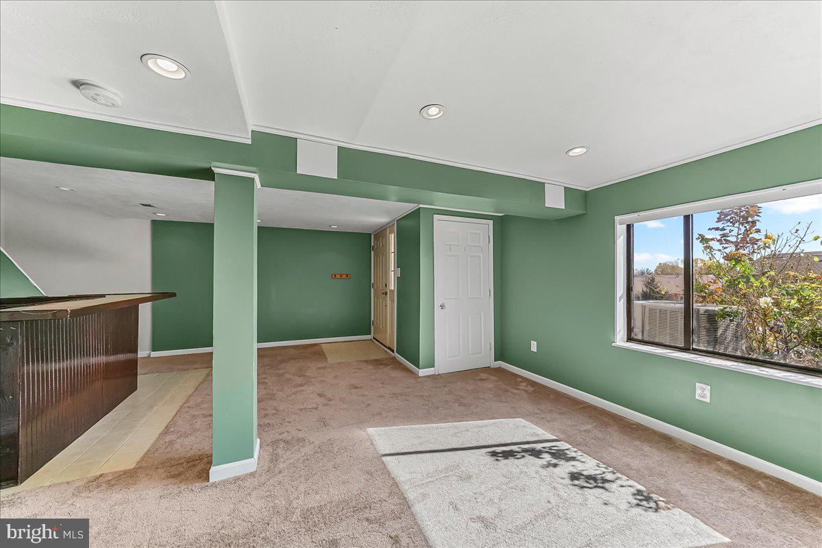 HILLTOP SUMMIT - Residential