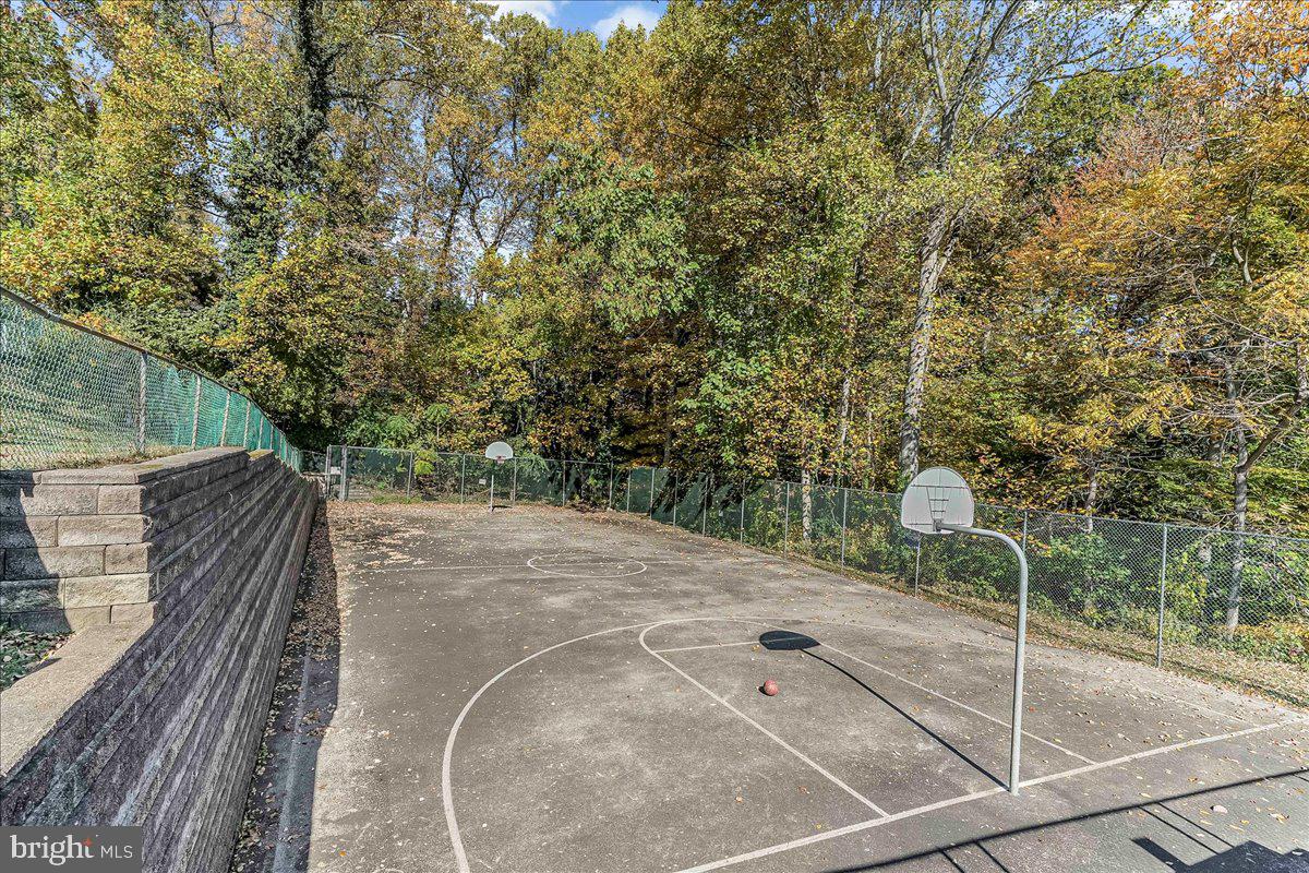 HILLTOP SUMMIT - Residential