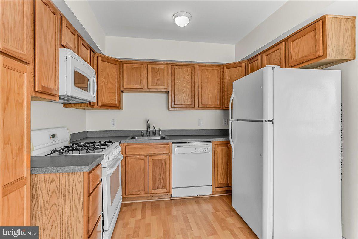 HILLTOP SUMMIT - Residential